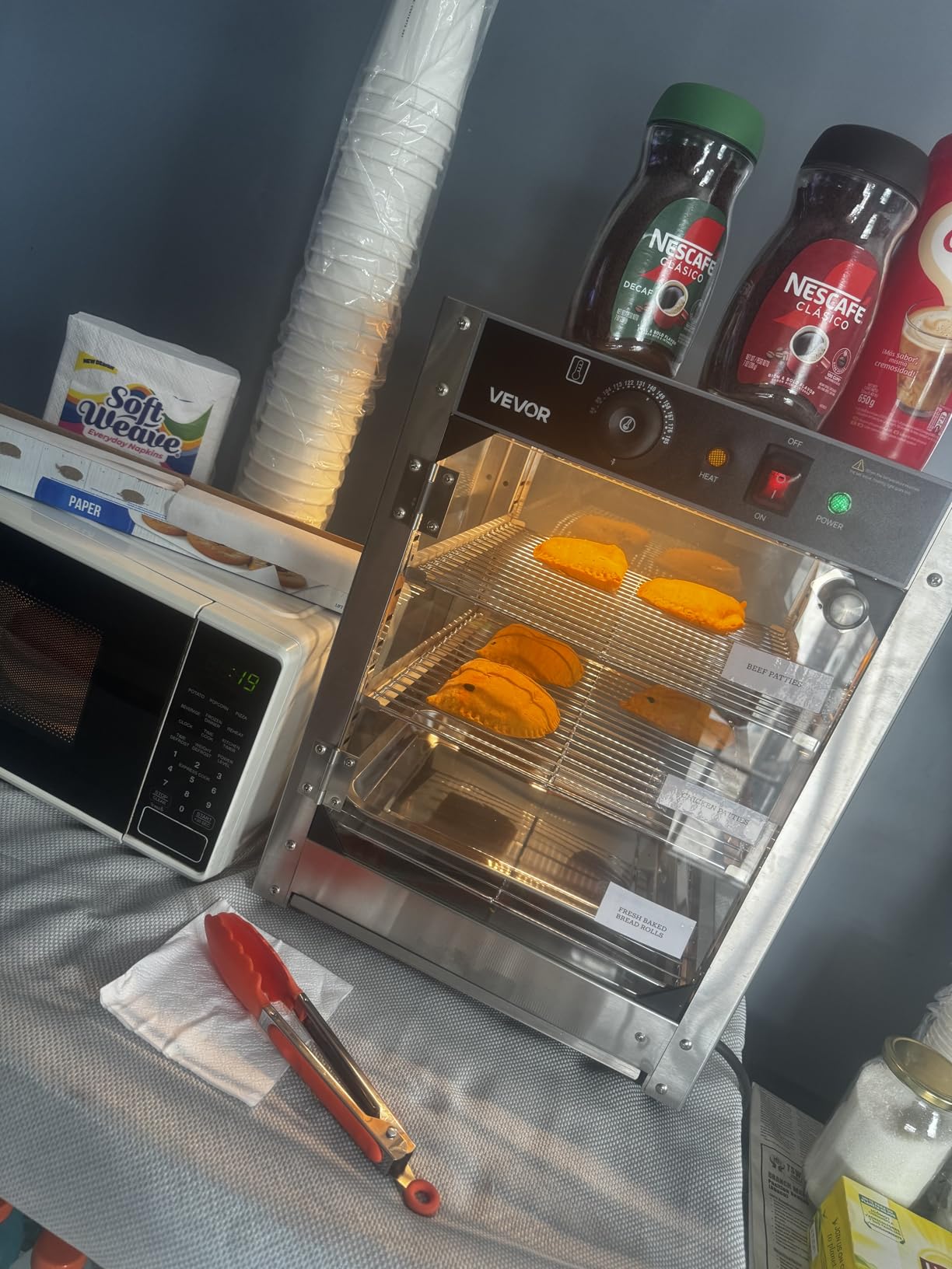 VEVOR 3-Tier Commercial Food Warmer Display, 1400W Food Display Warmer with LED Light, Top Storage and Adjustable Shelves, 86°F~185°F Steam Heating, 105L for Hamburger, Pizza, Bread, Fried Chicken customer photo 1