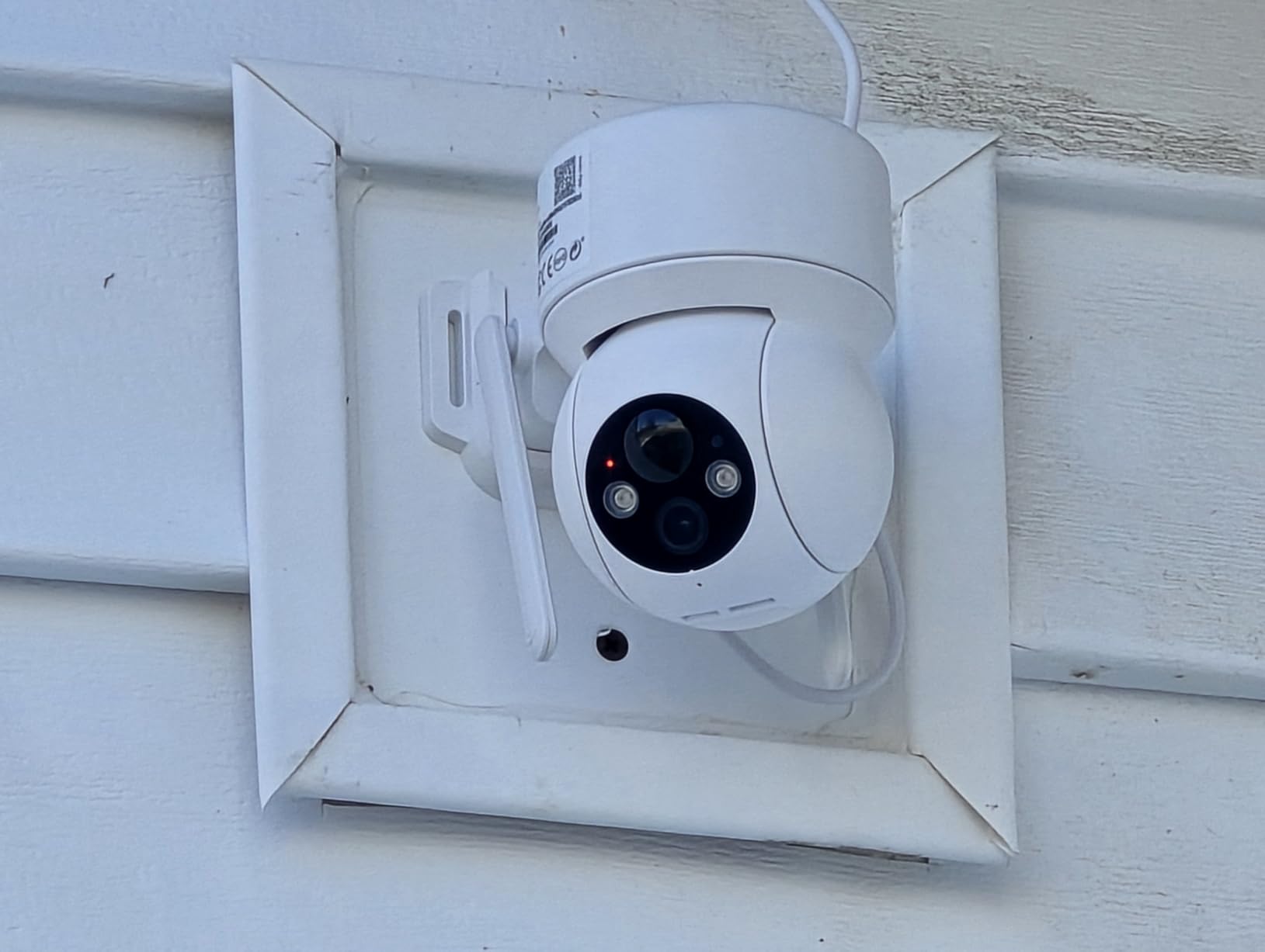 GNCC Solar Security Cameras Wireless Outdoor 2.4G WiFi, 360 View, Solar/Battery Powered, AI Human Detection, Color Night Vision, 2-Way Audio, Spotlight Siren Alarm, IP65 Waterproof, SD/Cloud Storage customer photo 2