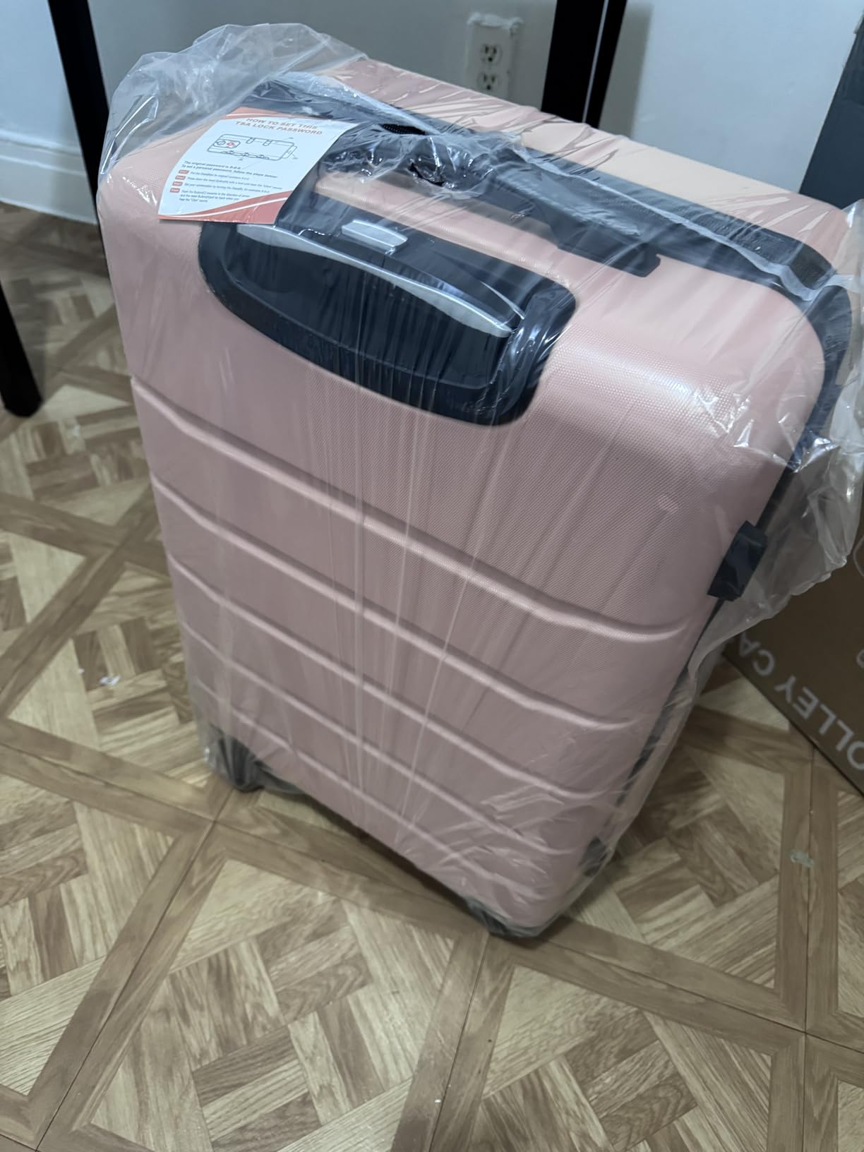 20 Inch Carry on Luggage, Lightweight Expandable Rolling Suit Case with TSA Lock, Hard Shell ABS Suitcase with Double Spinner Wheels, Black customer photo 1