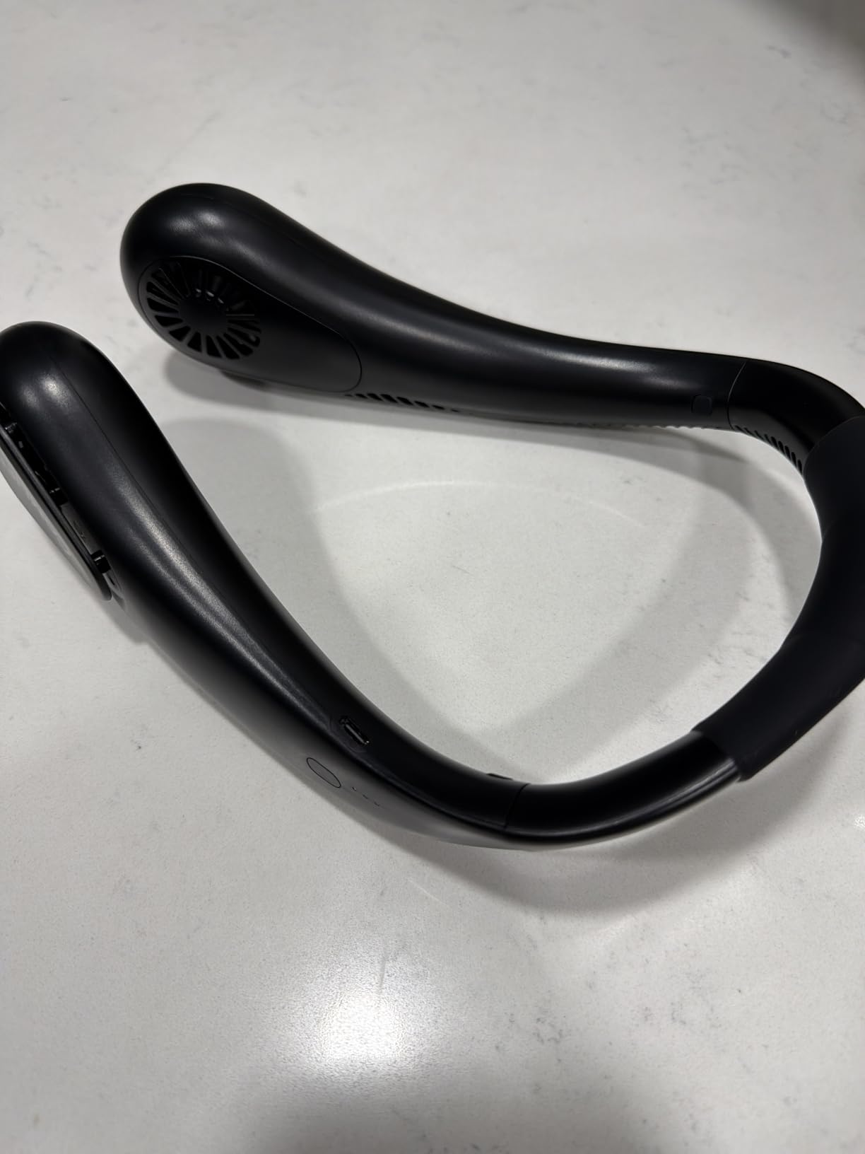 Portable Bladeless Neck Fan, Mothers Day Gifts for Mom Women Hot Flash, Birthday Gift for Men Dad Father Teacher, Wearable Cooling Fan Rechargeable for Camping Travel Beach Golf Cruise Essentials 2026 customer photo 1