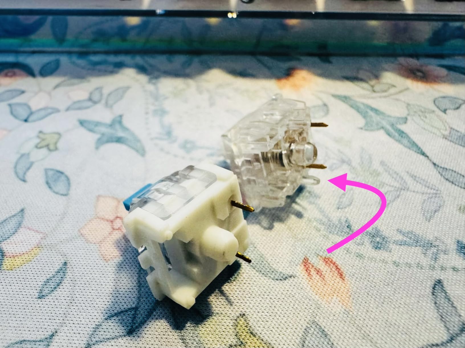 EPOMAKER Silent Mechanical Keyboard Switches Set - 35 Pieces Factory Pre-Lubed, 5-Pin Linear/Tactile Switches for Custom Mechanical Keyboards (Crystal(Tactile Silent)) customer photo 2