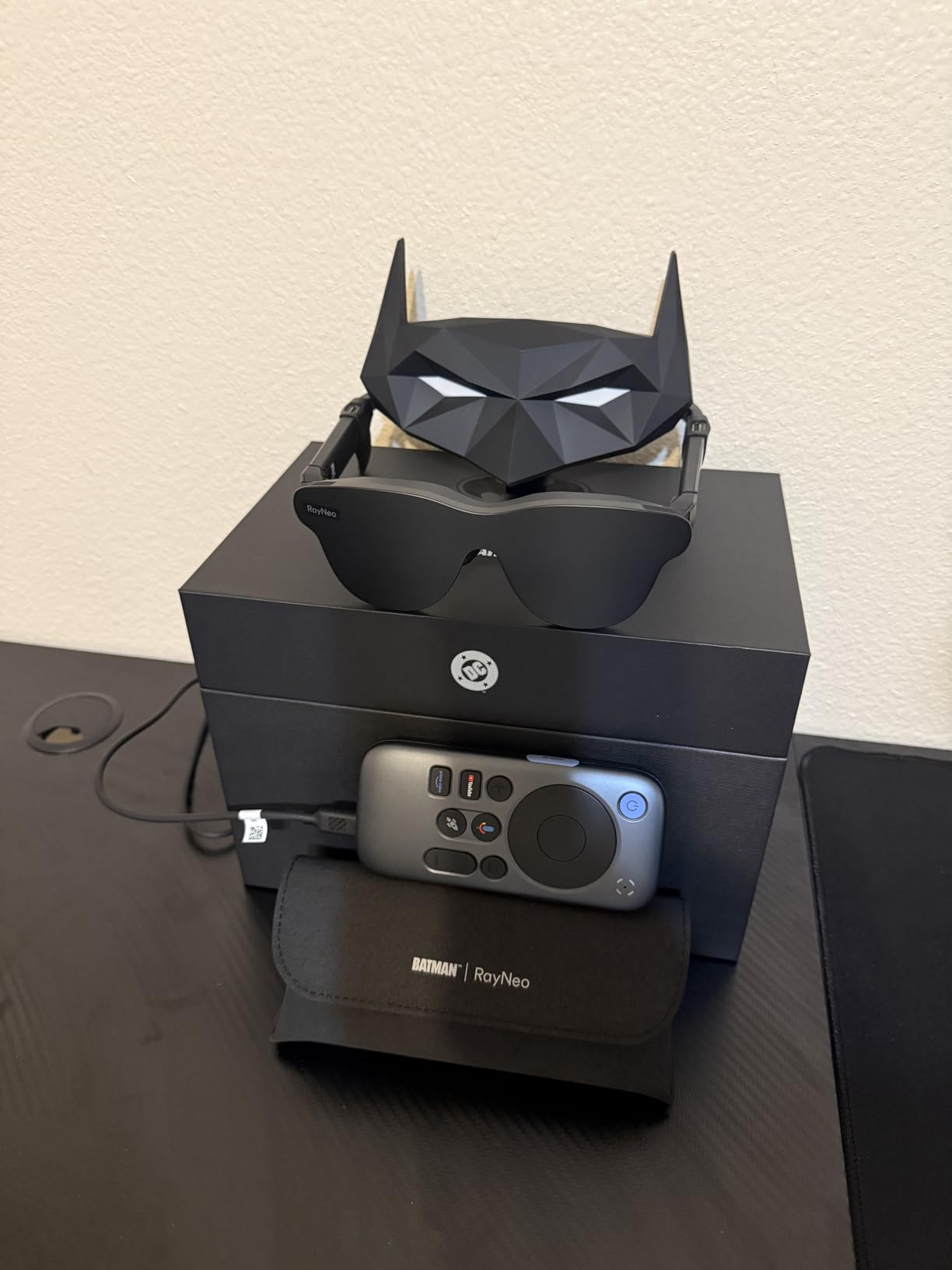 RayNeo Air 4 Pro AR/XR Glasses - 201inch HDR10 Video Display, Vision 4000 Chip, Audio by Bang & Olufsen, 3D Movies & Gaming Smart Glasses for iPhone 17,16,15/Android/Switch 2/Mac/PS4/5-4 Pro customer photo 1