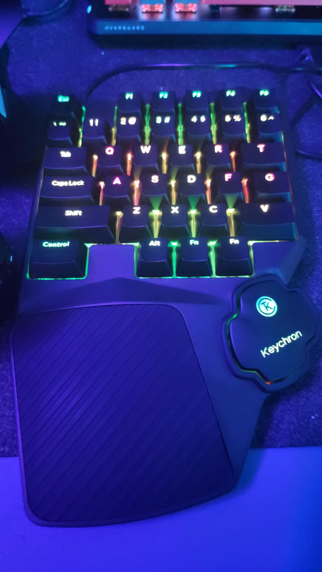 Keychron C0 HE 8K Wired One-Handed Gaming Keypad, Rapid Trigger Hall Effect Magnetic Switches, 35 Programmable Keys, Per-Key RGB Lighting, Web-Based Configurator, Compatible with Windows & macOS customer photo 2