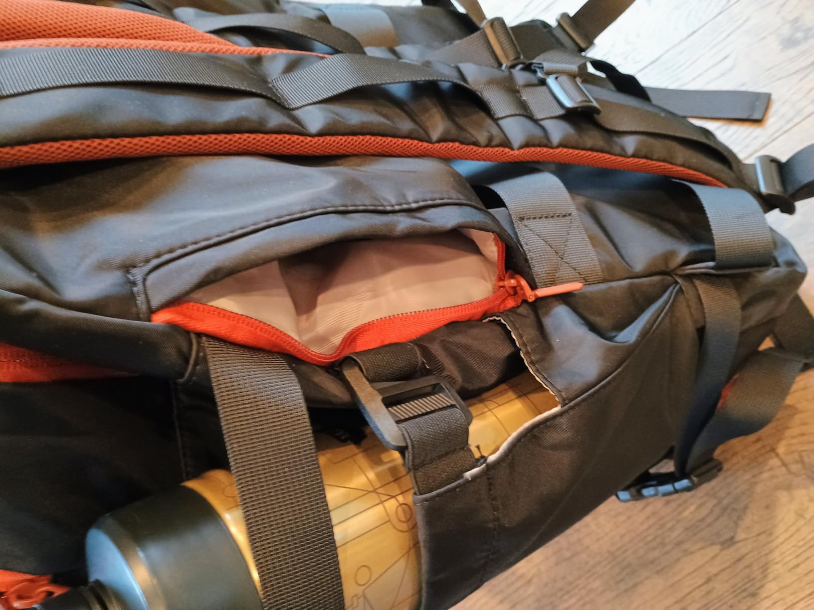 LOVEVOOK Travel Backpack for Women, 45L Expandable Large Carry On Backpack, Personal Item Travel Bag Flight Approved, Business Weekender Overnight Essentials Waterproof Back Pack, Fit 17 Inch Laptop customer photo 2