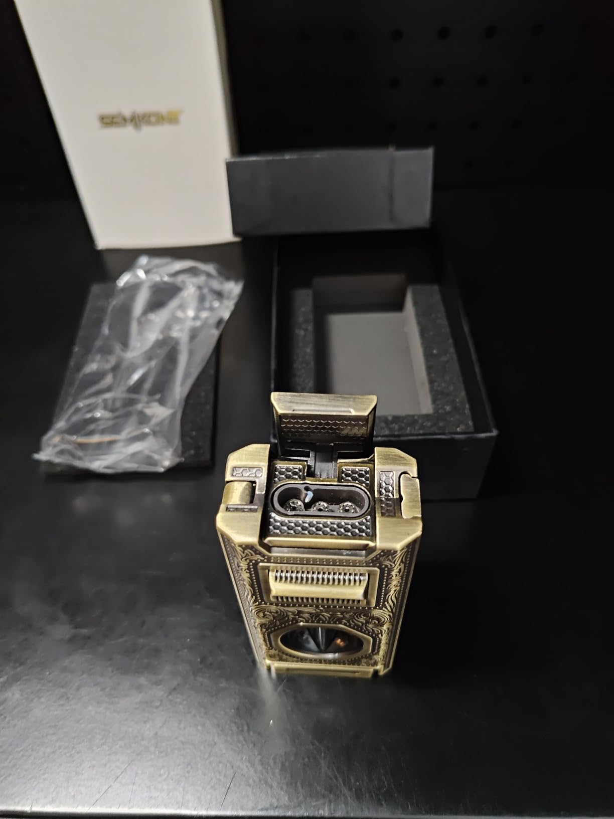 Cigar Lighter, Triple Jet Torch 6-in-1 Windproof Butane Lighter with V-Cutter, Straight Cutter, Cigar Holder, Draw Enhancer and Twin Nubber Cigar Accessory for Smoking in Gift Box customer photo 1