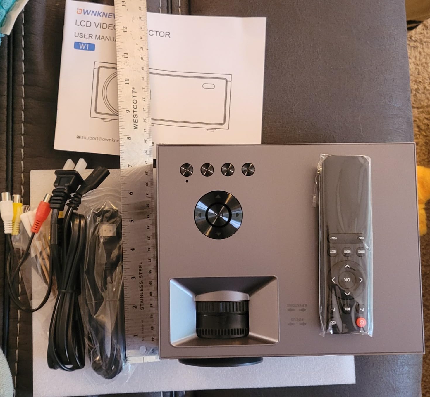 OWNKNEW 4K Support Projector with WiFi6 and Bluetooth 5.3, Electric Focus Outdoor Projectors for Outside Video Use, Gaming Movie Proyector, Auto Keystone Correction customer photo 1