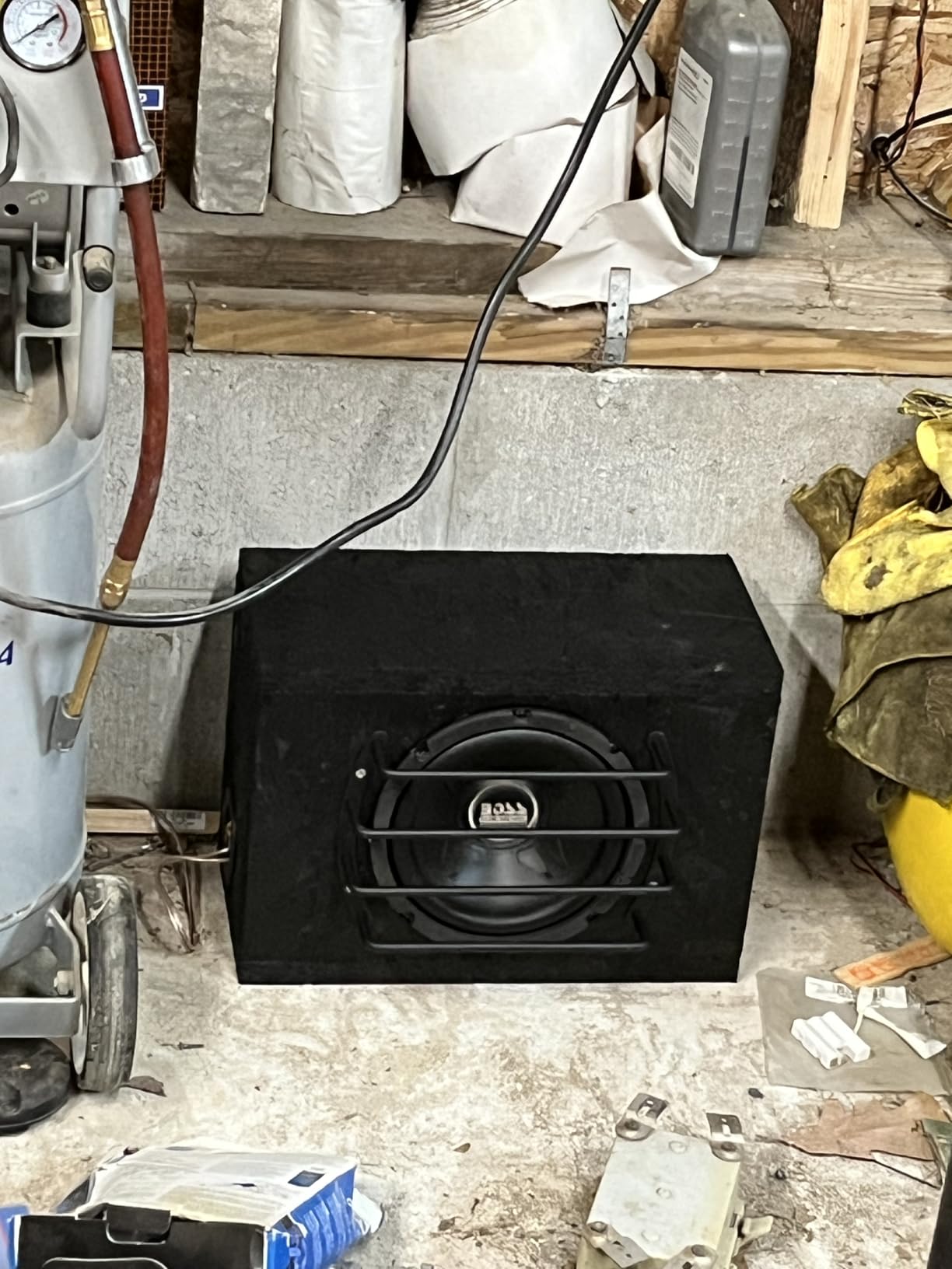 BOSS Audio Systems CXX8 8 Inch Car Subwoofer - 600 Watts Maximum Power, Single 4 Ohm Voice Coil, Easy Mounting customer photo 2