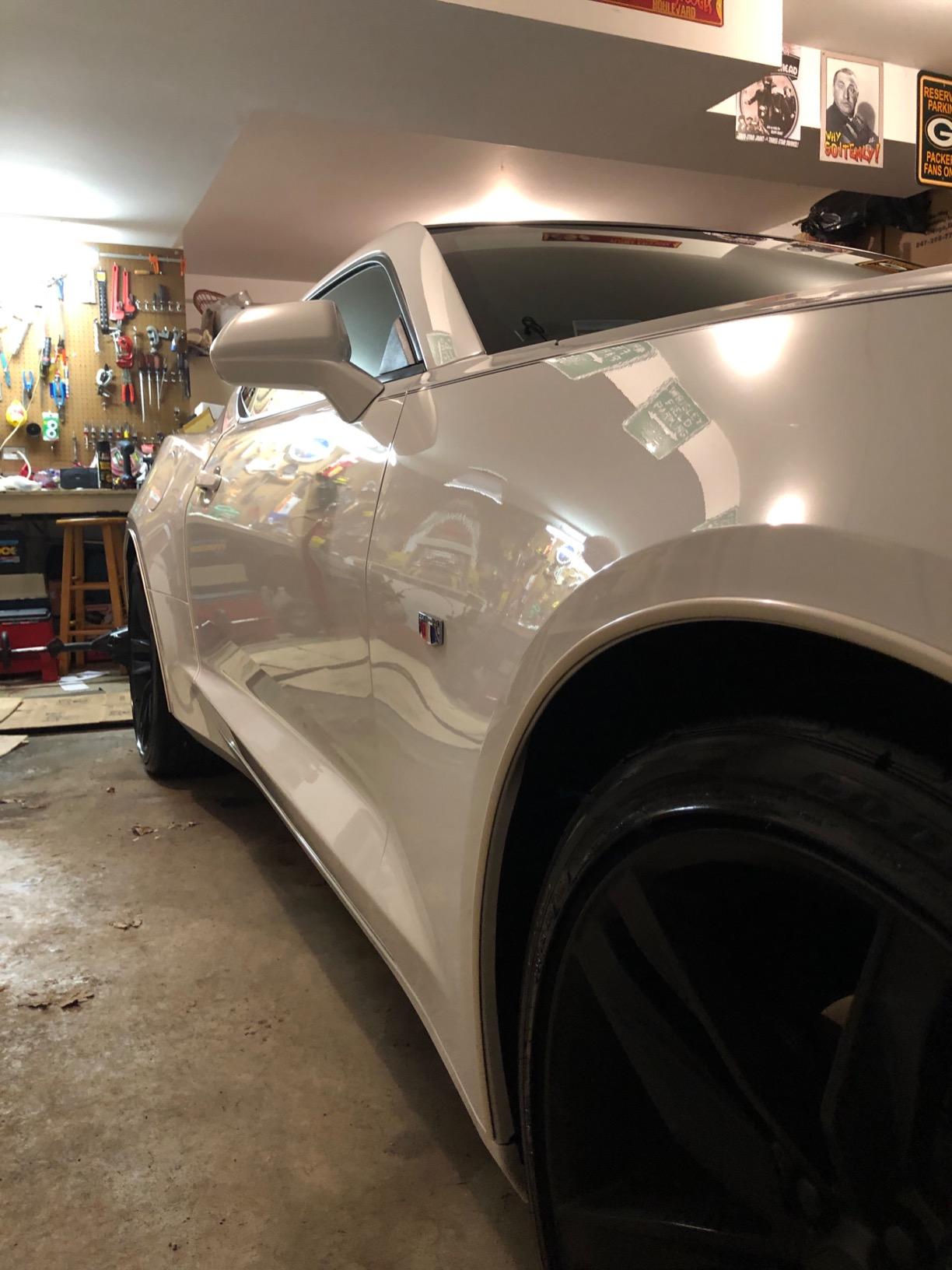 CARPRO CQUARTZ UK 3.0 - Ceramic Coating for Cars, Quartz Based Nanotechnology, Bonds to Paint, Glass, Metal and Plastic - (30ml Kit) customer photo 2