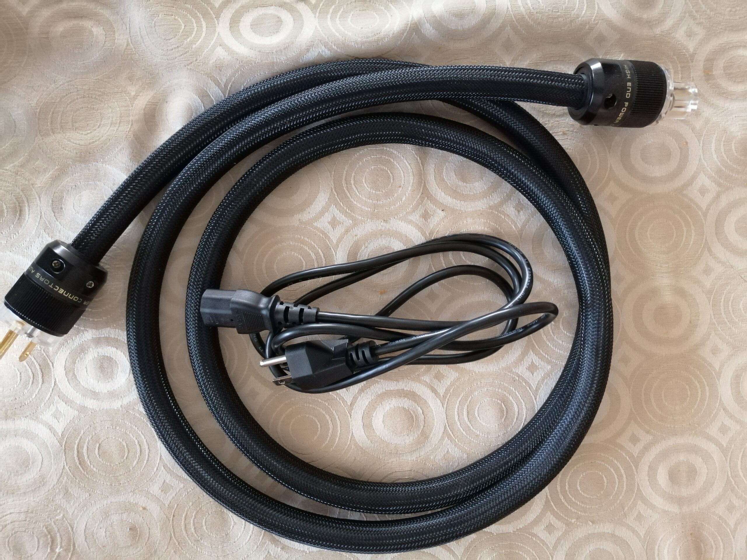 Audiocrast HiFi Power Cable, Hi-End Braided Sleeve Amplifier Power Cord Guage-10AWG OD 17MM, Audiophile High-End AC Power Cable Wire with Gold US Plug+IEC320 C13 Connector (3.3FT/1M) customer photo 2