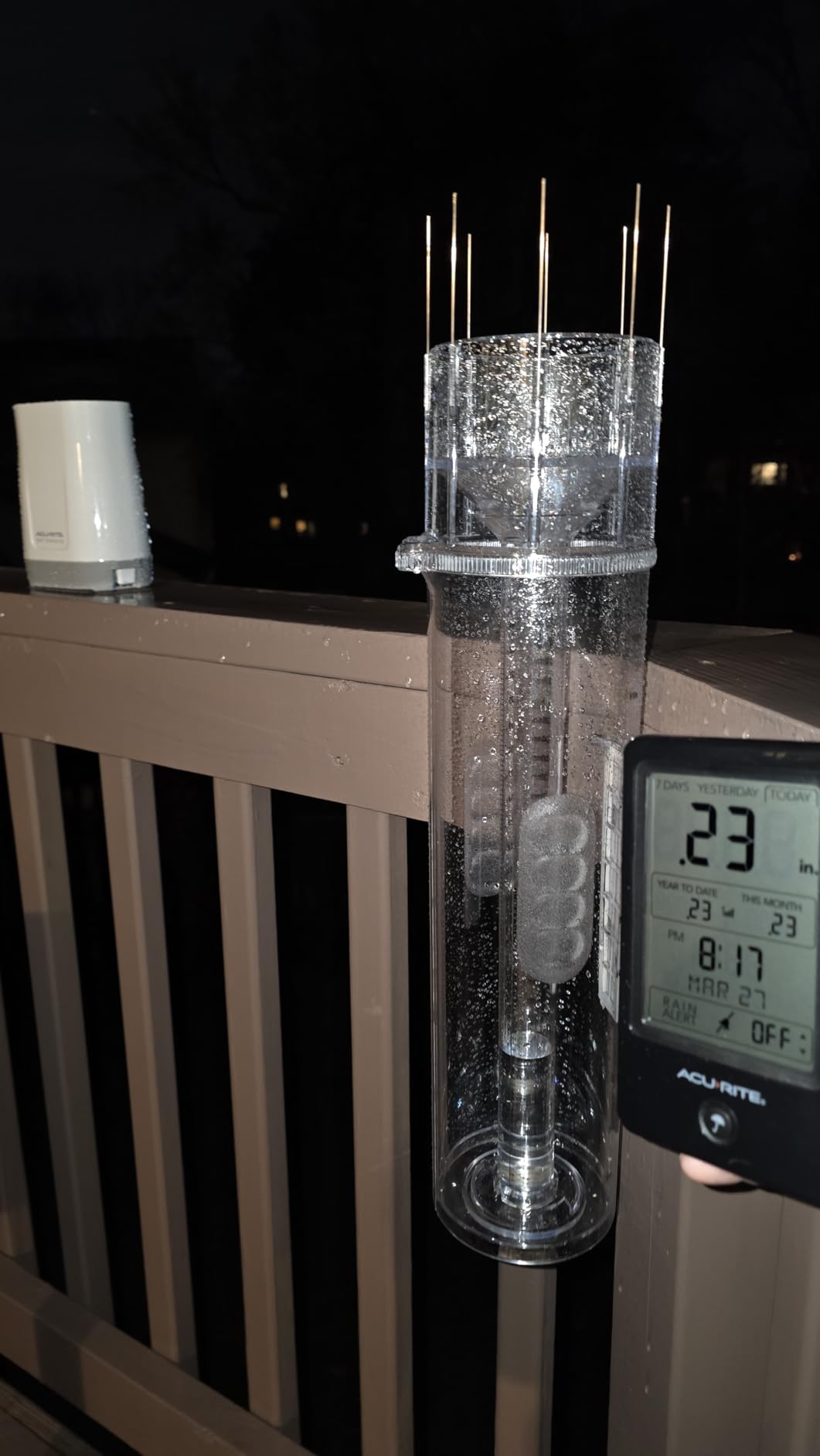 AcuRite (02446M) Self-Emptying Wireless Rain Gauge with Indoor Display customer photo 1