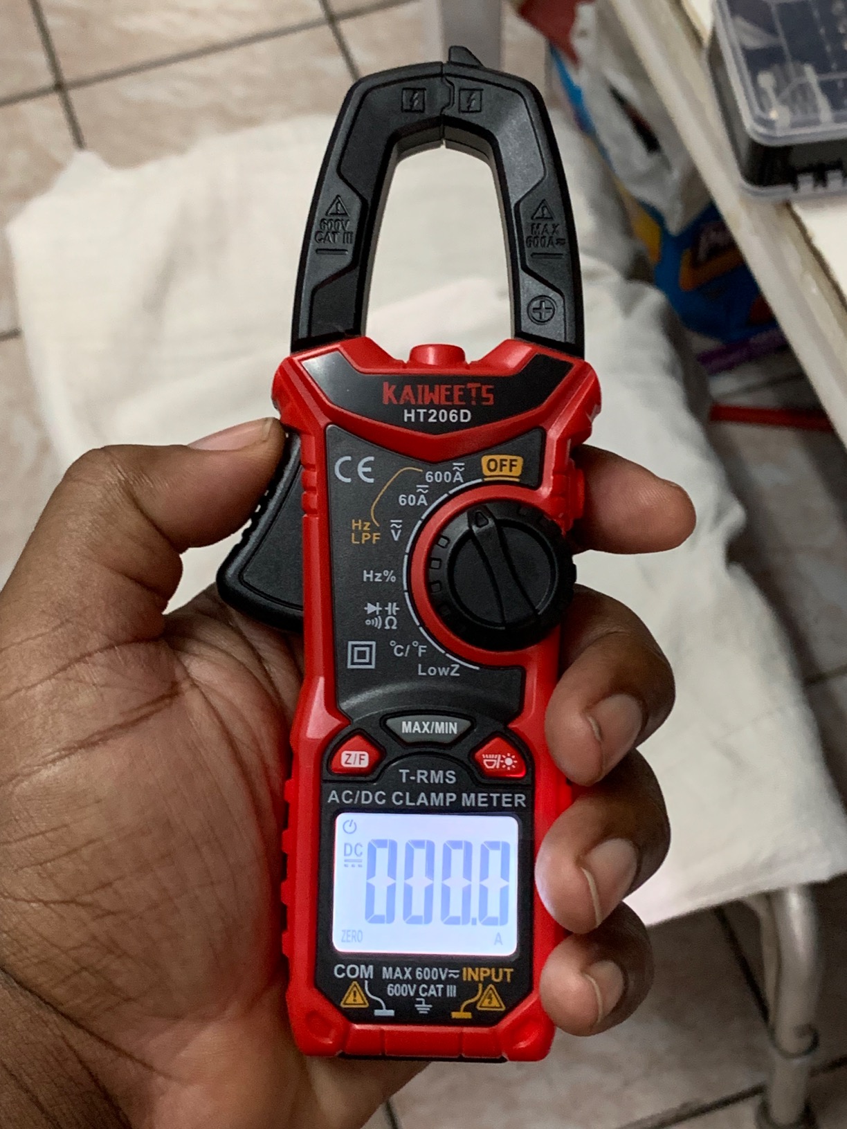 KAIWEETS HT206D Digital Clamp Meter T-RMS 6000 Counts, Multimeter Voltage Tester Auto-ranging, Measures Current Voltage Temperature Capacitance Resistance Diodes Continuity Duty-Cycle (AC/DC Current) customer photo 2