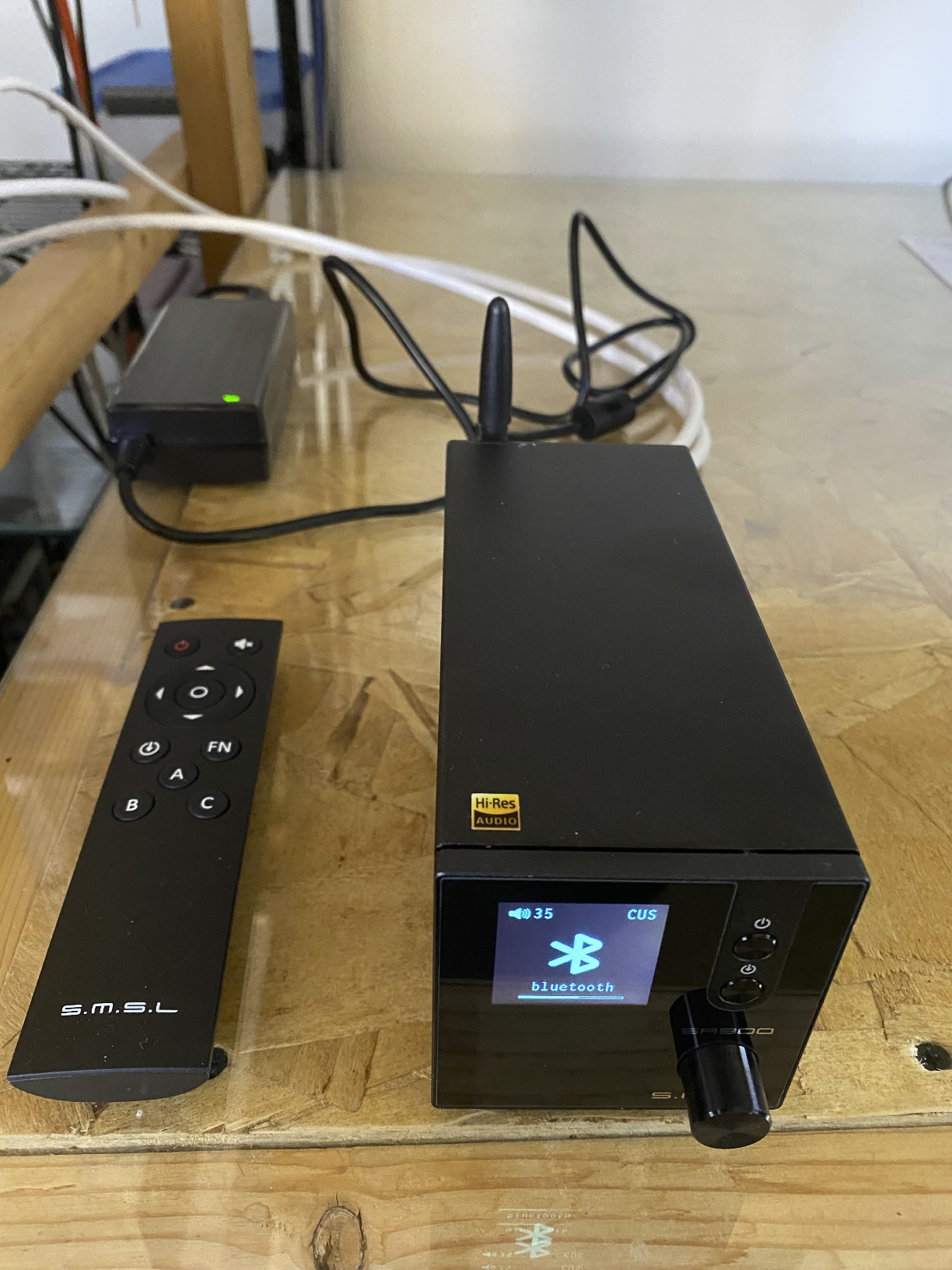 S.M.S.L SA300 HiFi Digital Amplifier, Infineon's MA12070 Chip Class D Power Amp, RCA USB Bluetooth 5.0 APTX Input, Multiple EQ Modes with Remote Control (Black) customer photo 1