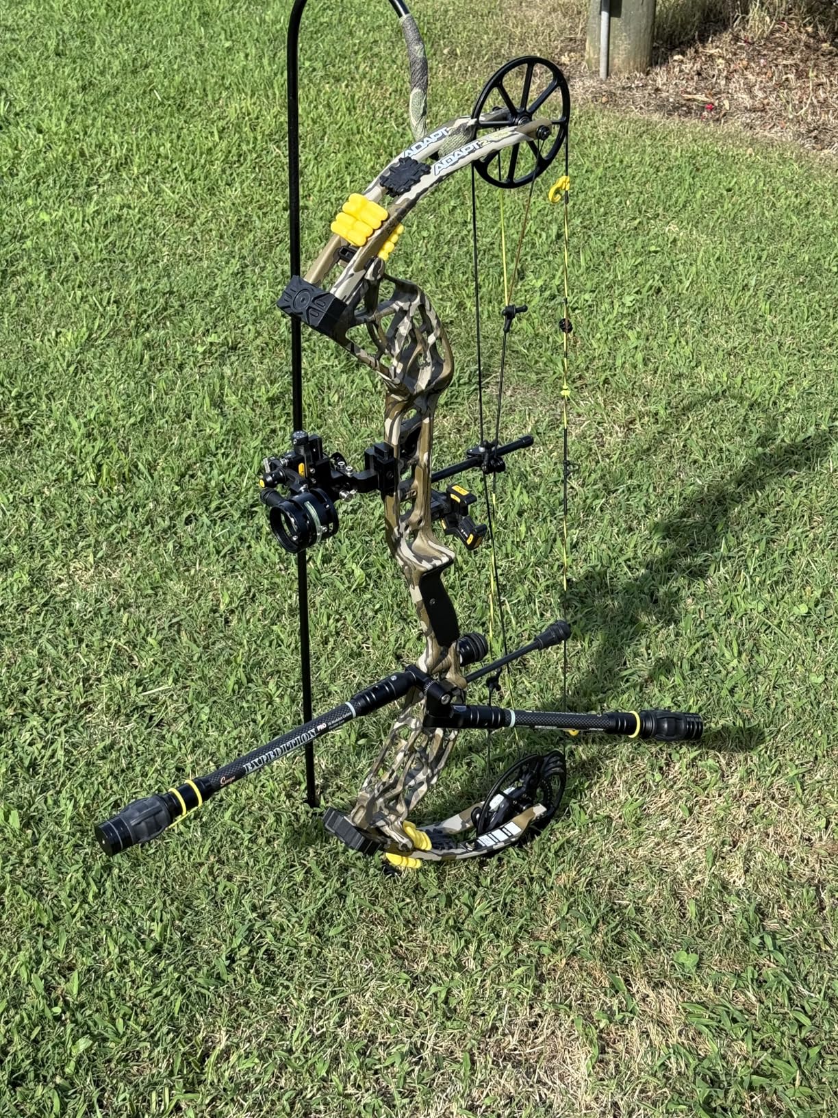 SUNYA Archery Bow Stabilizer for Compound Bow, Carbon Fiber Body Flexible Core, Damping System and Weights Kit, 8