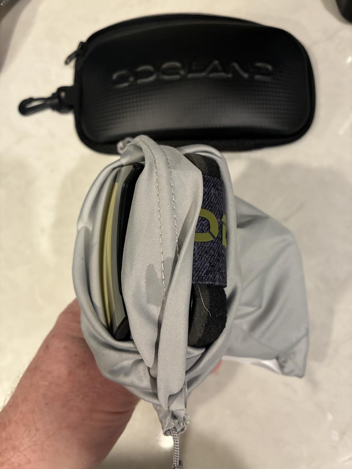 Odoland Magnetic Interchangeable Ski Goggles Set with 2 Lens, Anti-Fog UV Protection Snowboard Snow Goggles for Men Women customer photo 1