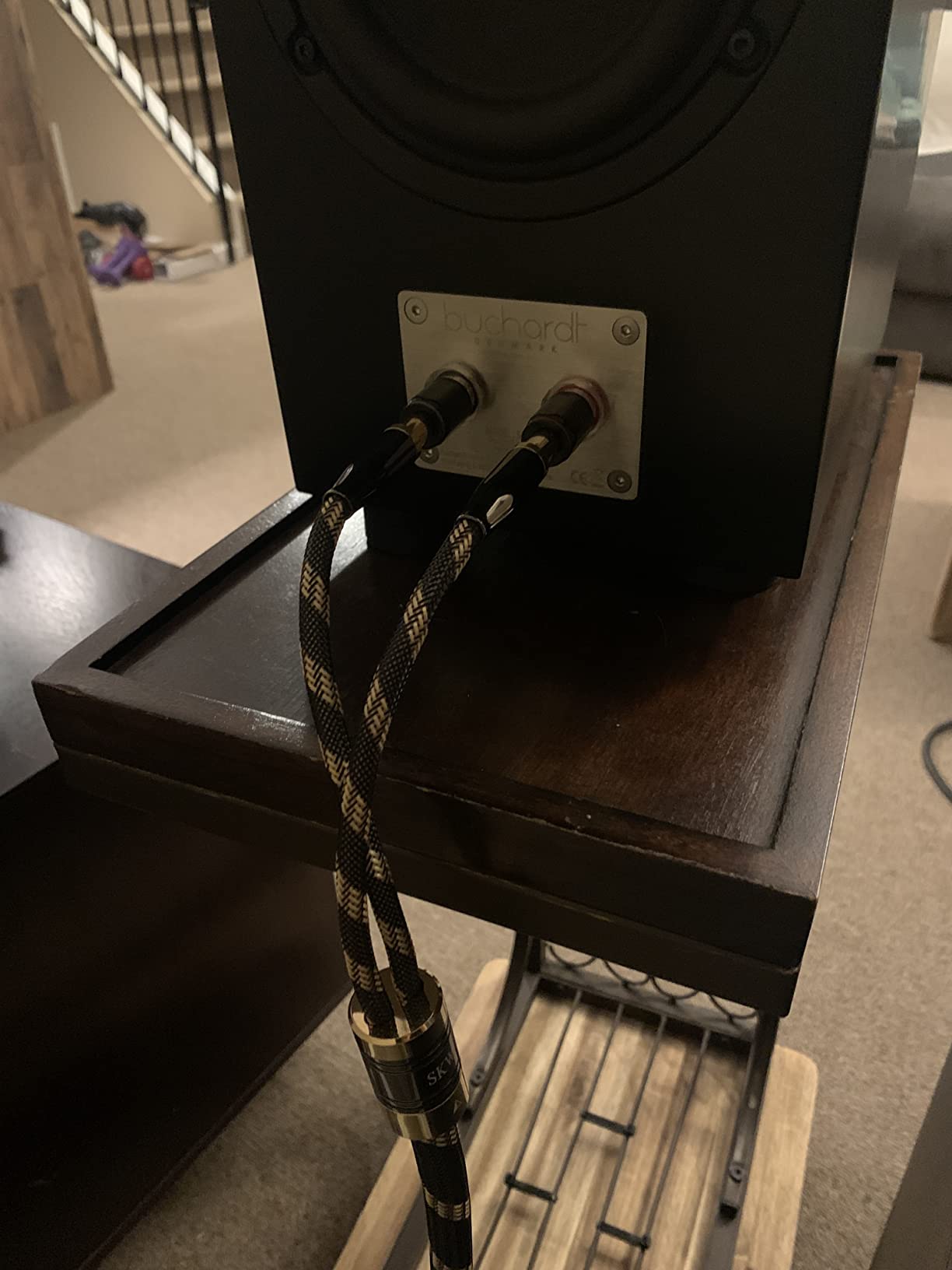 SKW Audiophile Series Locking RCA Cable, 2RCA Male to 2RCA Male Hi-Fi Interconnect Cord, 3.2ft/1M, 8mm Diameter (Secure Fit for Home Theater & Stereo Systems) customer photo 2