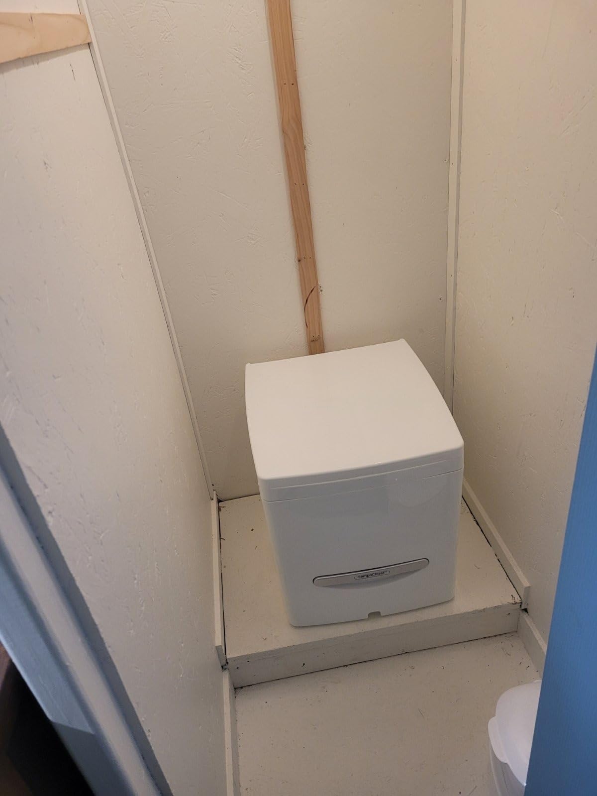 Cuddy Composting Toilet - Odorless, Waterless & Self-Contained. Perfect for Vans, Boats, RVs, Tiny Homes & Off-Grid. 3.9 Gal Capacity, Easy to Clean, No Chemicals, 12V Fan, Carbon Filter customer photo 1