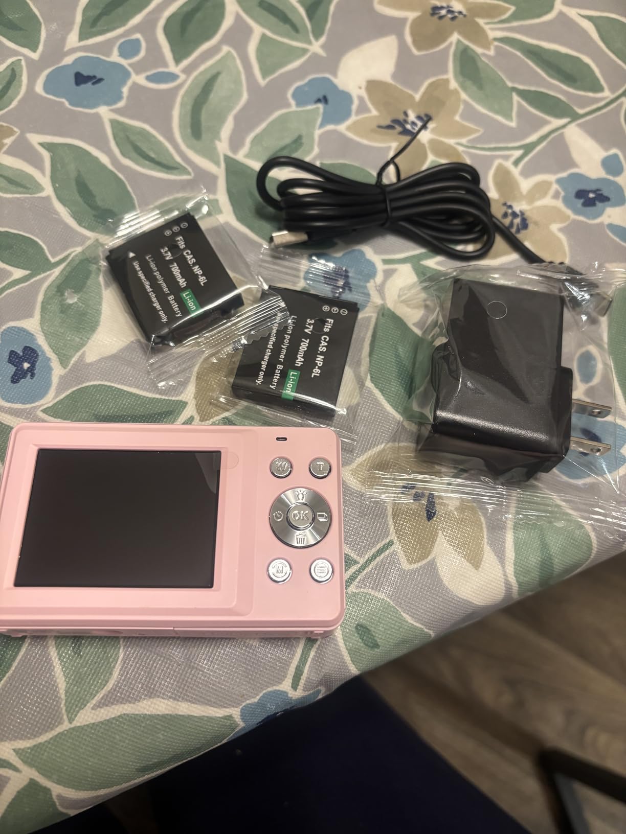 Digital Camera, FHD 1080P Point and Shoot Kids Camera, with 32GB Card, 2 Batteries, 16X Zoom Anti Shake Date Stamp, Compact Portable Small, for Starter Kid Children Teen Student Girl Boy(Pink) customer photo 2