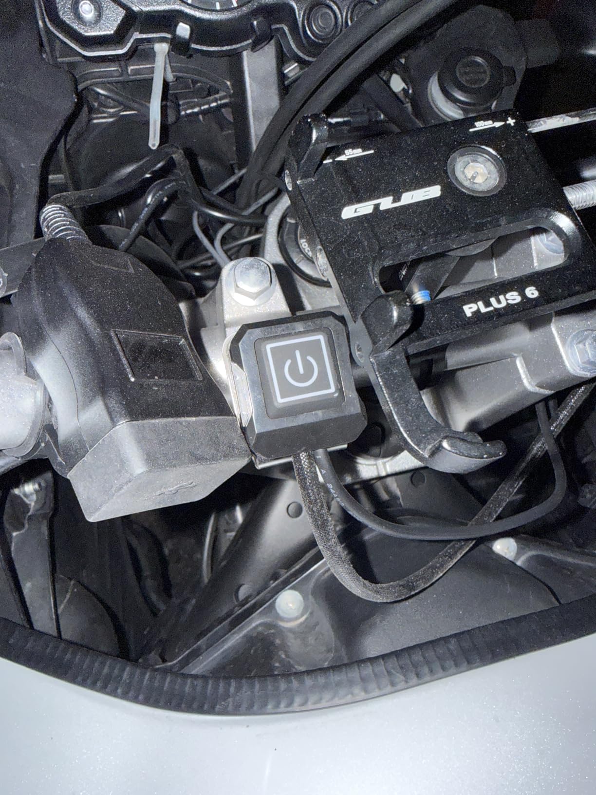 12V Motorcycle Heated Grips Cover, Universal Handlebar Grip, 3 Temperature Settings, IP67 Waterproof, ATV Scooter Motorcycle Hand Grip Heater Warmer Hot with Switch & Fuse customer photo 2