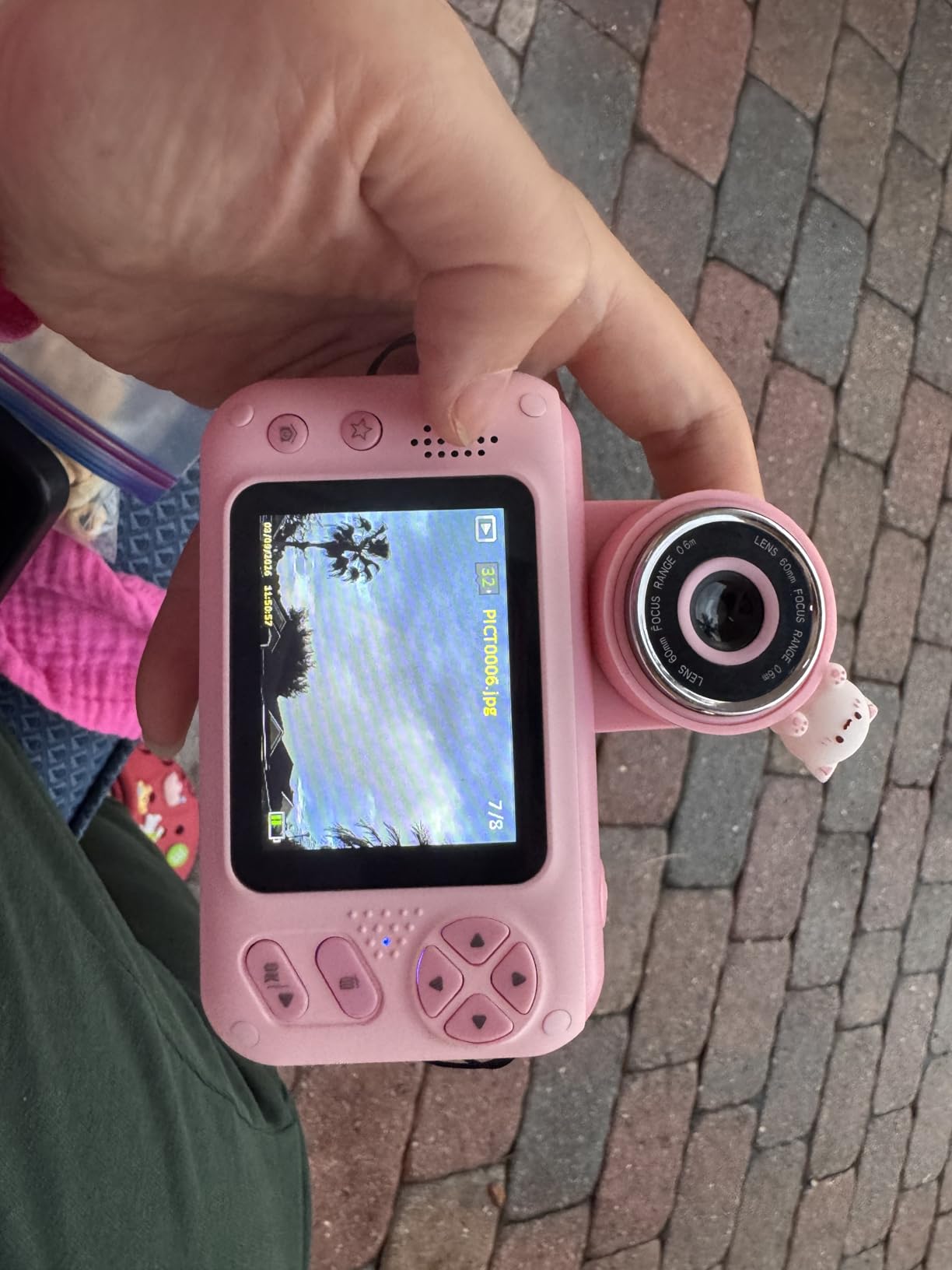 Makolle Upgrade Kids Selfie Camera,Chritmas Birthday Gift for 3-9 Years Old Girls,Portable Toy for 3 4 5 6 7 8 9 Year Children,Toddler 1080HD Digital Video Camcorder Camera with 32G SD Card Pink customer photo 1