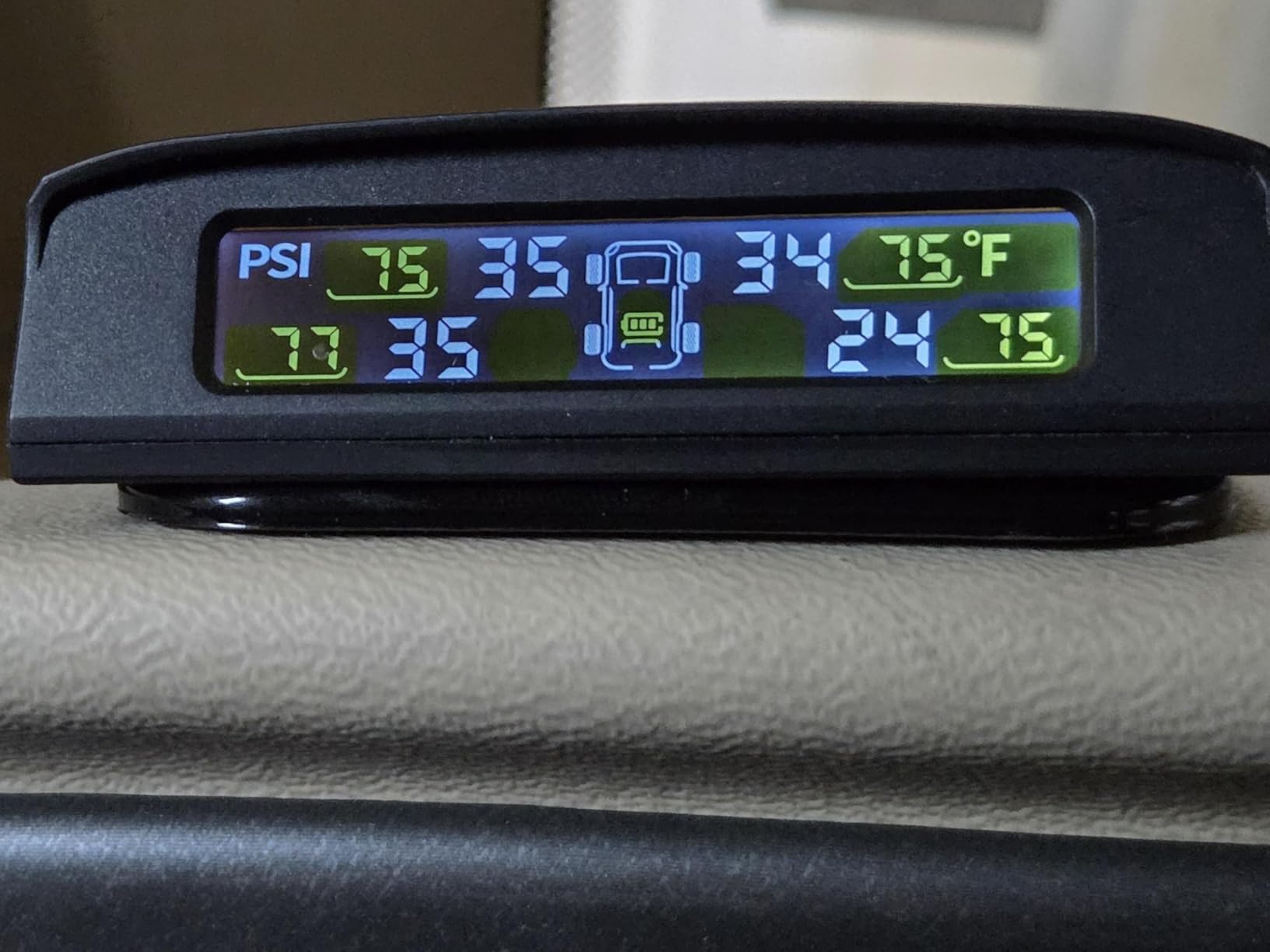 Tymate RV Tire Pressure Monitoring System, Solar Charge TPMS, 6 Sensors & 5 Alarm Modes, M7-3 2024 Updated Color Display, W/Repeater for Longer Distance Transmission, 0-87 PSI for RV Trailer Camper customer photo 2