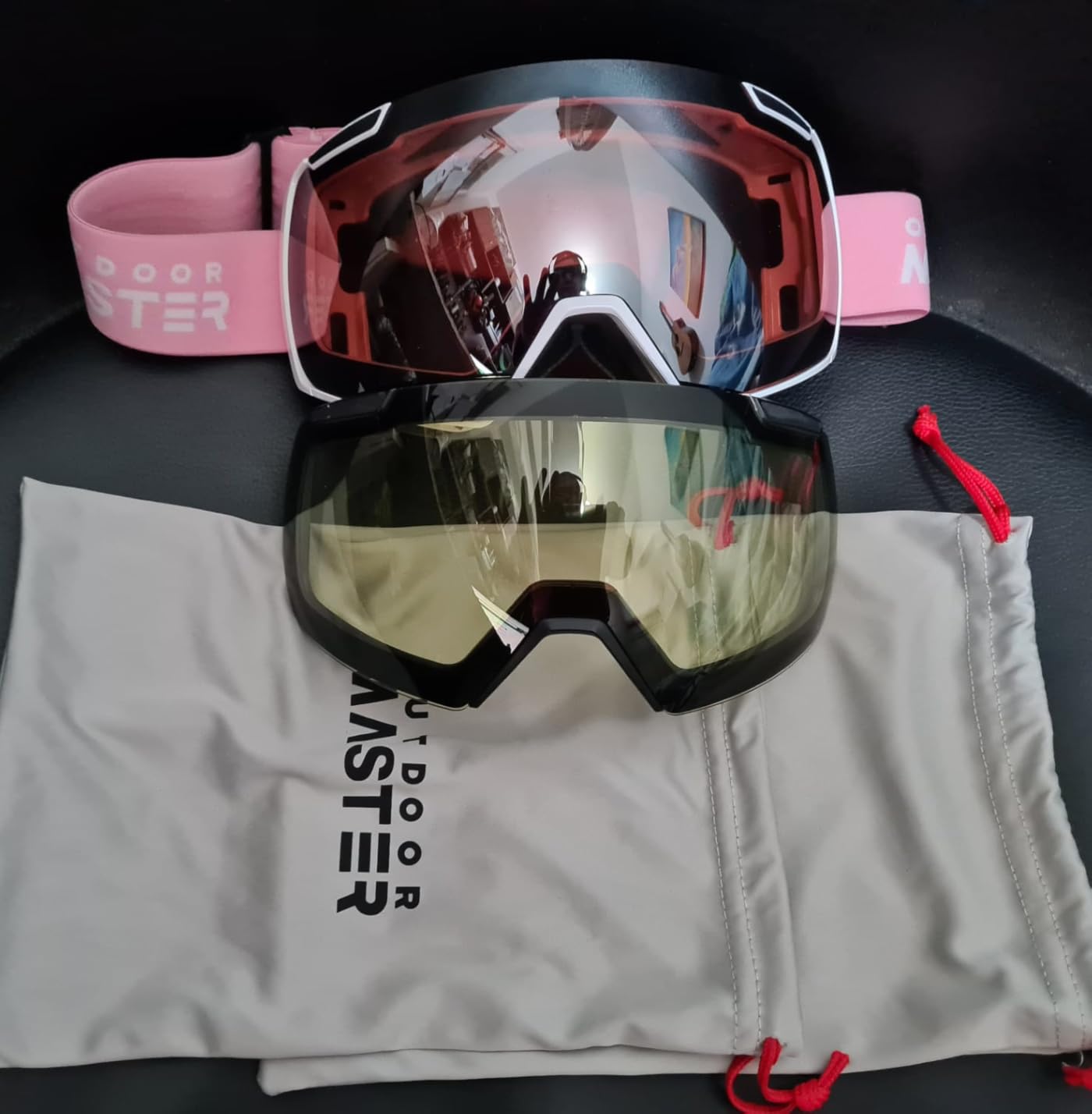 OutdoorMaster Heron Ski Goggles with 2 Lens, Frameless, Magnetic Interchangeable HD Toric Lens, OTG Snowboard Goggles customer photo 2