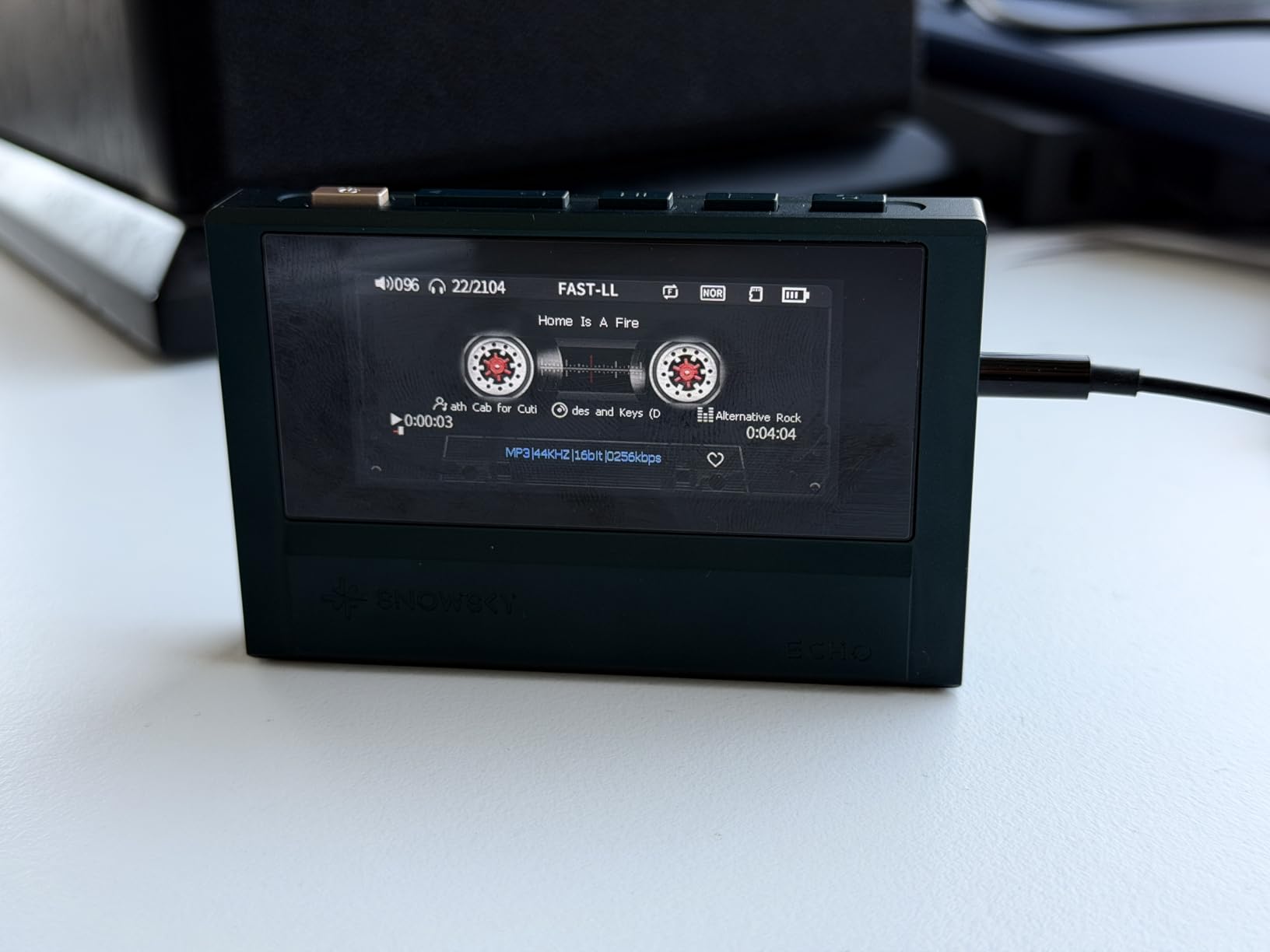 FiiO Echo Retro Hi-Res Digital Audio Player, Dual DAC Bluetooth Music Player, 4.4mm Balanced Output, Color Screen, Portable DAP (Green) customer photo 2