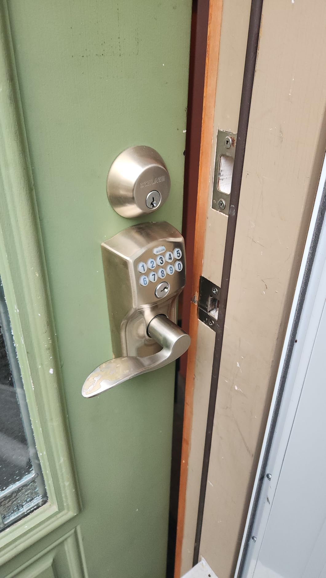 Schlage Camelot Electronic Keypad Deadbolt Lock, Keyless Front Door Entry, Mechanical Key Backup Included, Satin Nickel, BE365 V CAM 619 customer photo 1