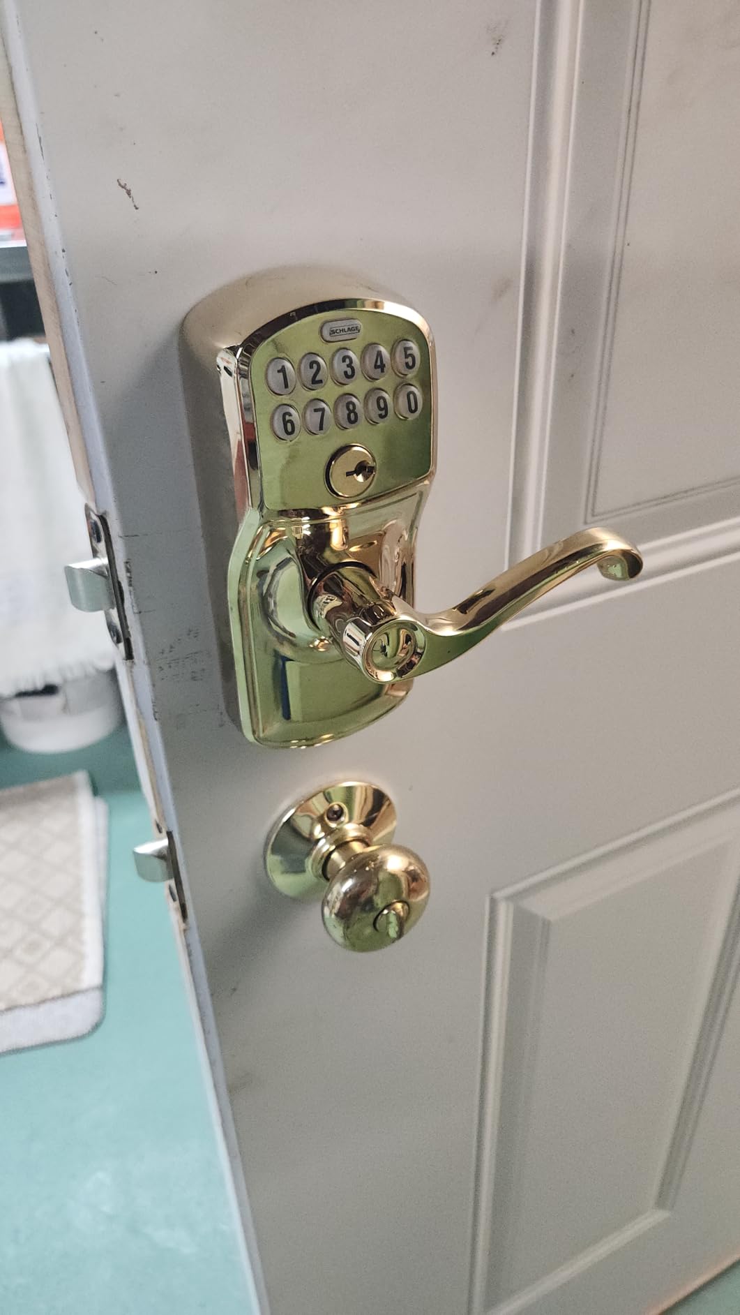 Schlage Camelot Electronic Keypad Deadbolt Lock, Keyless Front Door Entry, Mechanical Key Backup Included, Satin Nickel, BE365 V CAM 619 customer photo 2