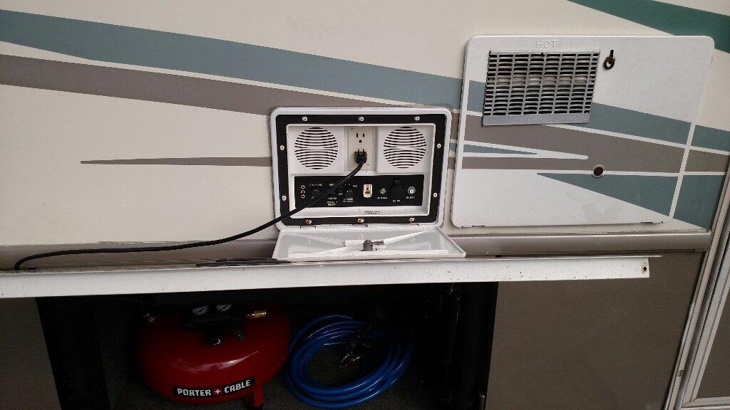 PORTER-CABLE Air Compressor, 6-Gallon, Pancake, Oil-Free (C2002) customer photo 1