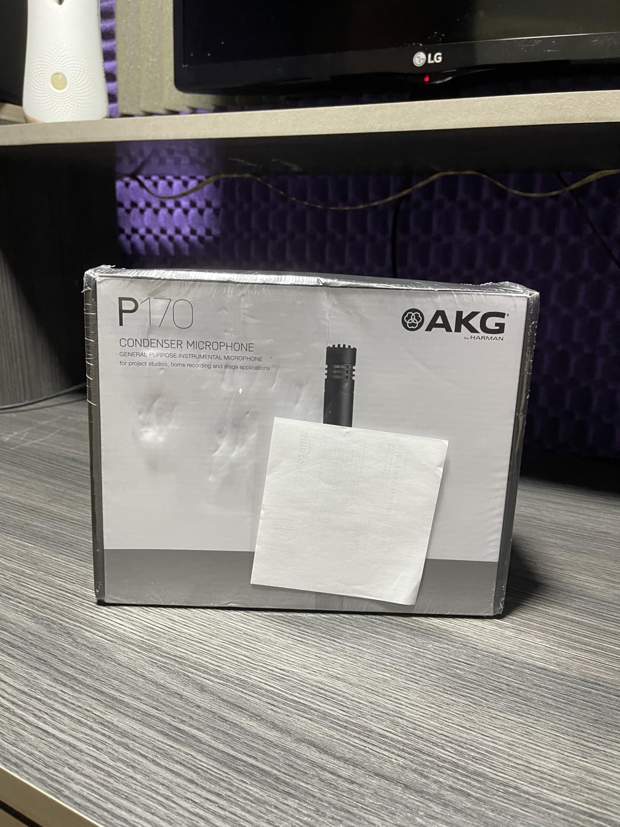 AKG Pro Audio P170 Professional Small Diaphragm Condenser Instrumental Microphone customer photo 2