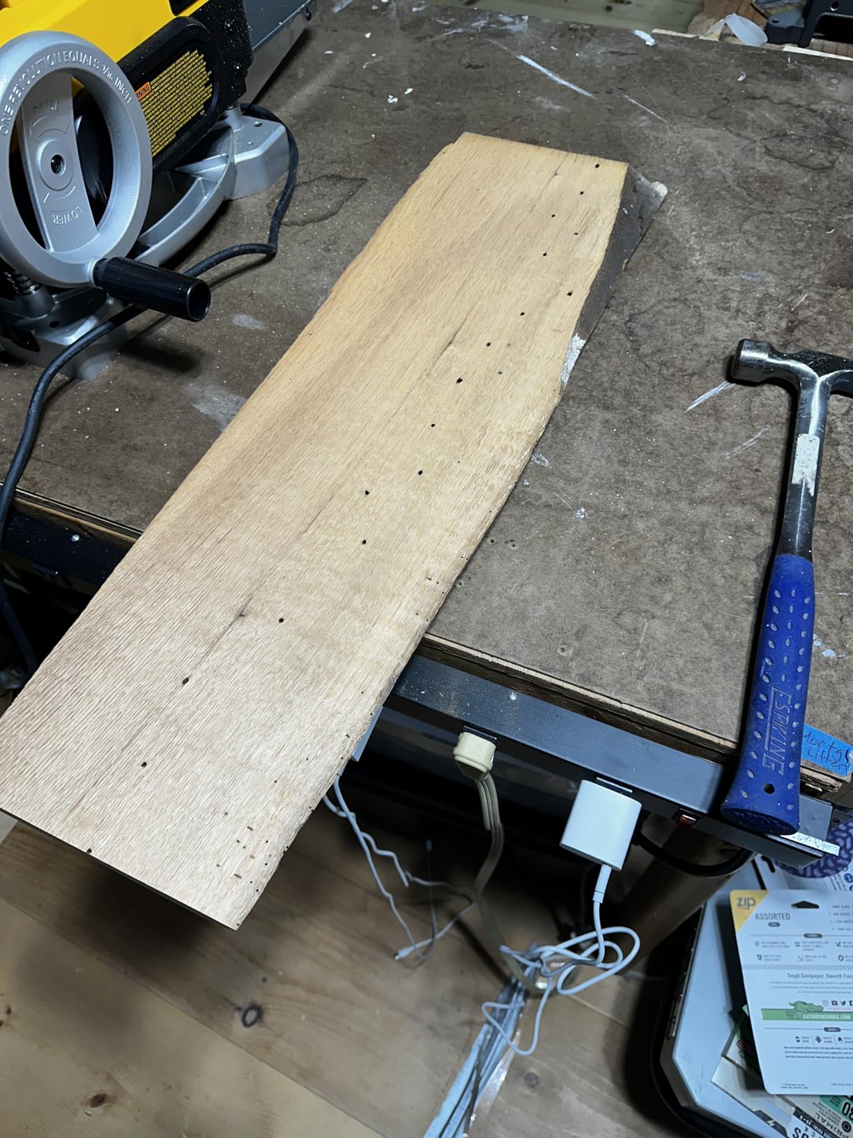 DEWALT Thickness Planer, 13-Inch Wood Planer, Three Knife Two Speed, 15 Amp, 20,000 RPM Motor (DW735X) customer photo 2