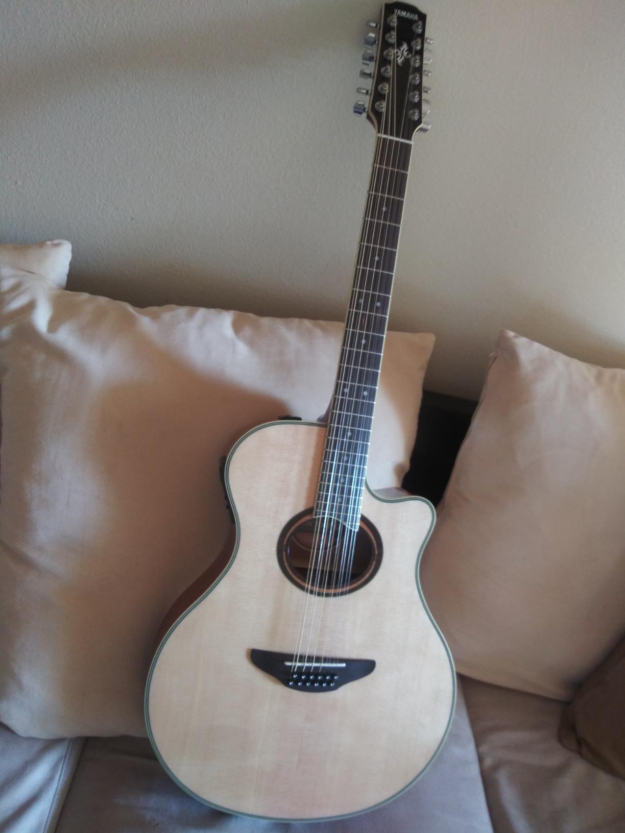 Yamaha APX700II 12-String Thinline Acoustic-Electric Guitar, Black customer photo 1