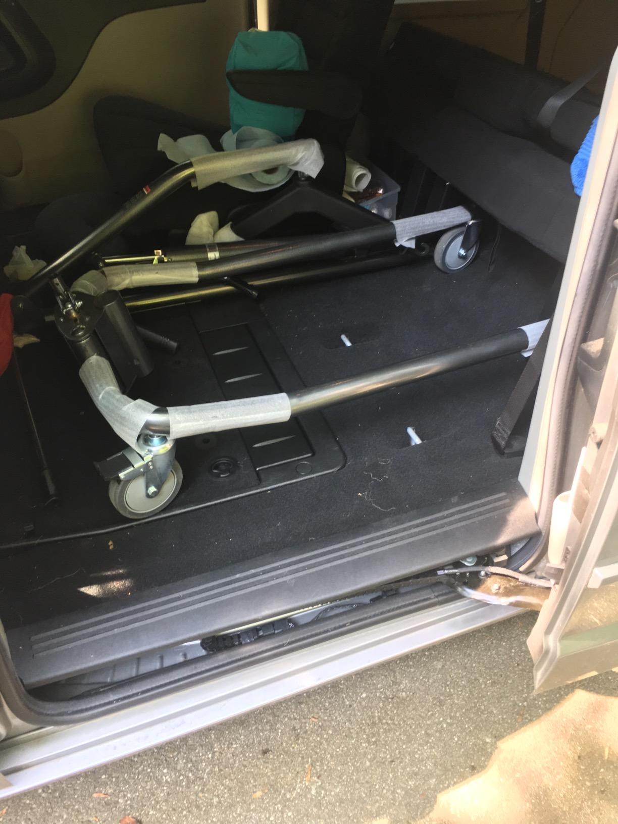 Drive Medical 13023SV Handicap Hydraulic Lift, Silver Vein 5 Inch customer photo 2
