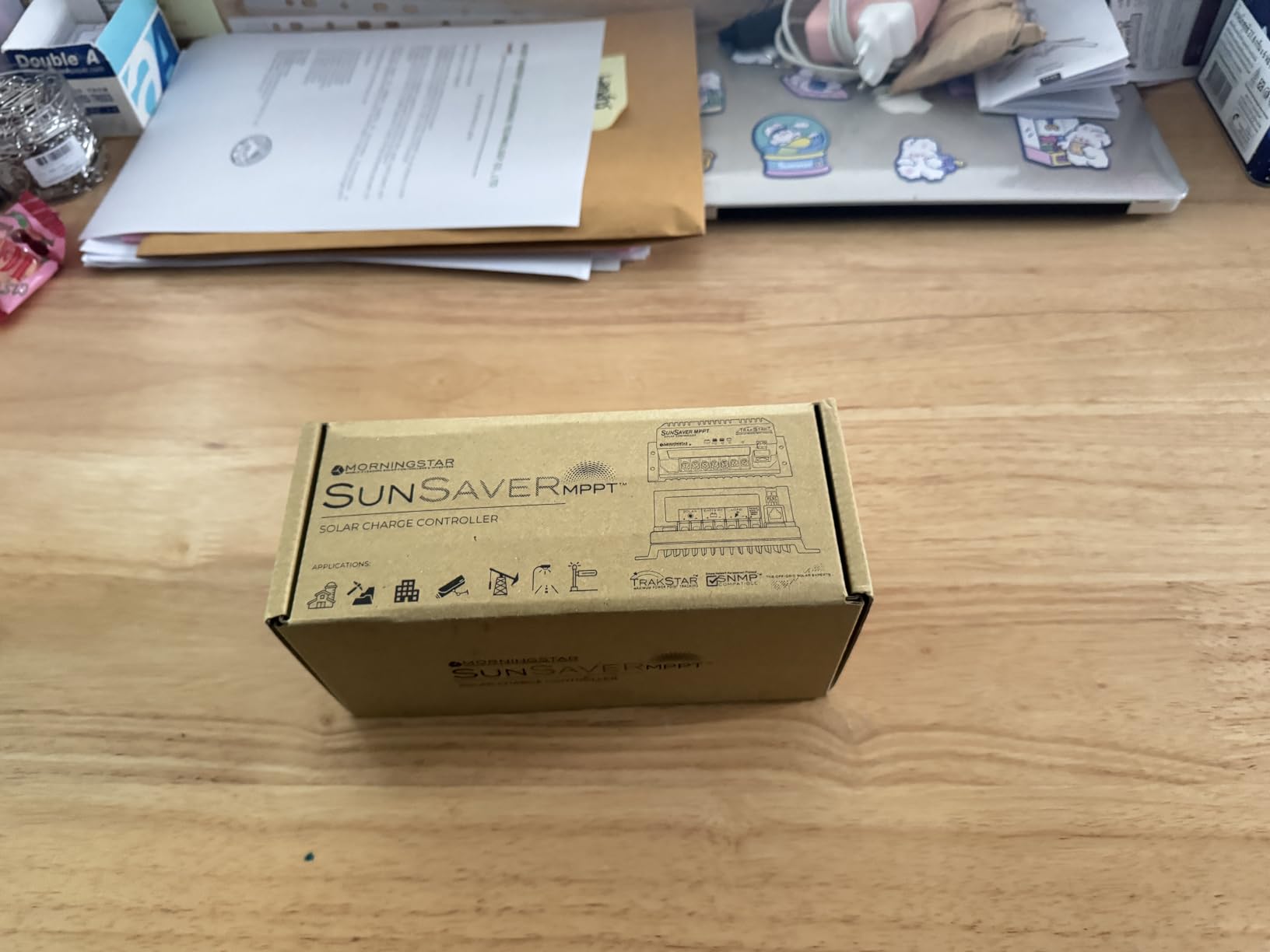 Morningstar SunSaver 15A MPPT Solar Charge Controller SS-MPPT-15L - Solar Panel Regulator, Supports 12/24V LA/Li Batteries. Load/Lighting Ctrl, HazLoc Rated, Low Noise, 5 Yr. WTY - Designed in the USA customer photo 1
