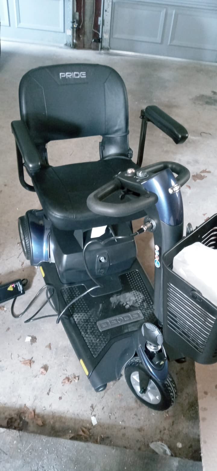 Pride Go-Go Sport 3 Wheel Mobility Scooter - Motorized Electric Medical Carts for Seniors, Handicapped, or Disabled Adults with Free Challenger Mobility Accessory customer photo 2