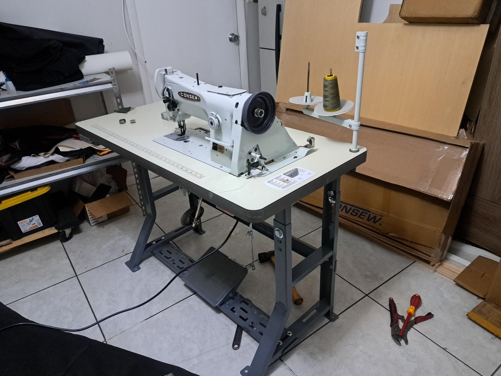 Consew 206RB-5 Walking Foot Upholstery Machine with Table and Motor (Table Comes Assembled) customer photo 1
