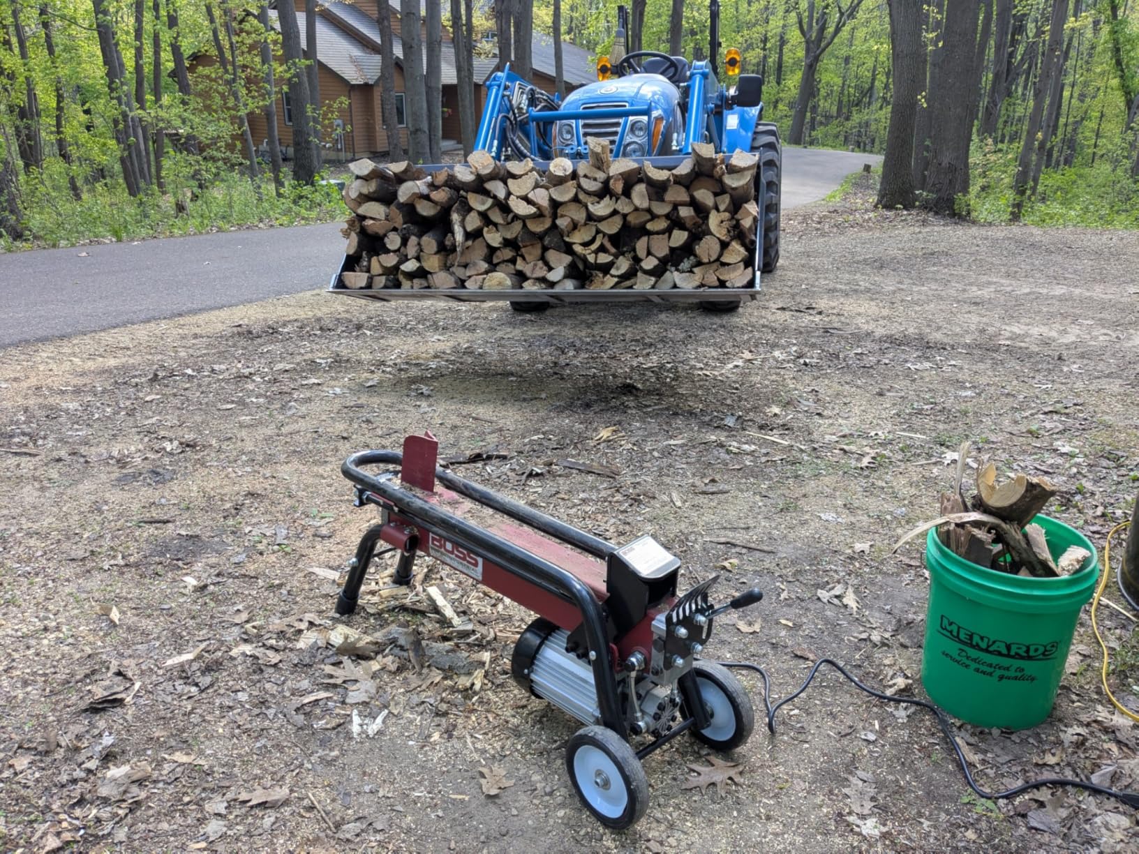 7 Ton Lightweight Portable High Powered Hydraulic Electric Firewood Log Splitter with Rubber Wheels for Home, Garage, or Cabin, Red customer photo 1