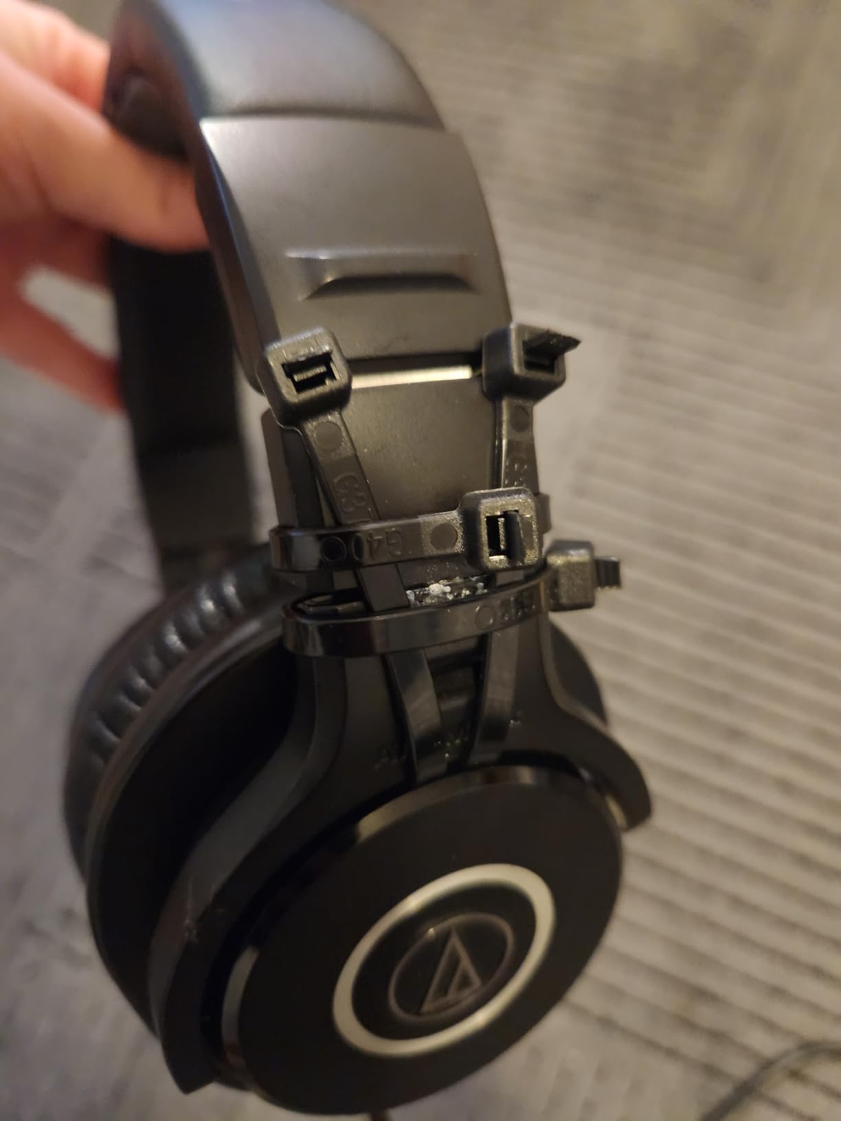 Audio-Technica ATH-M40x Professional Studio Monitor Headphone customer photo 1