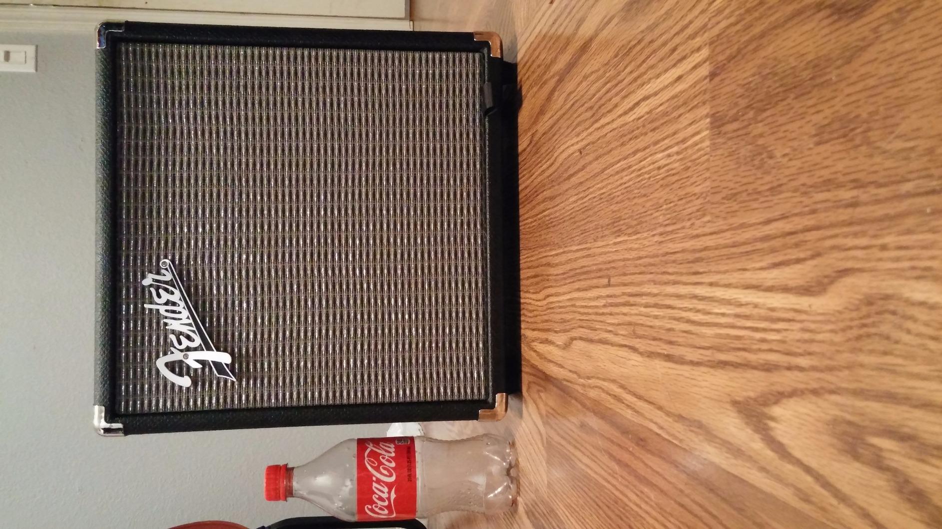 Fender Rumble 15 V3 Bass Amp for Bass Guitar, 15 Watts, 6-Inch Speaker, Overdrive Circuit customer photo 7