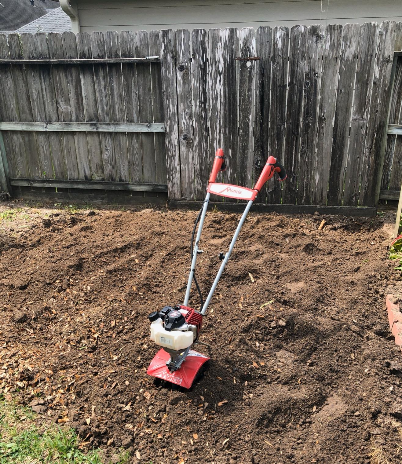 Mantis 7940 4-Cycle Tiller Cultivator Powered by Honda - Lightweight, Powerful and Compact - No Fuel Mix, Sure-Grip Handles - Built To Be Durable and Dependable customer photo 1
