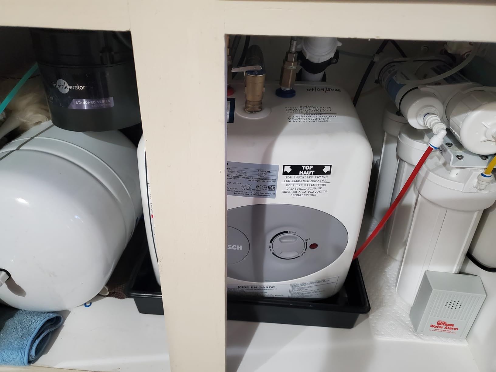 Bosch Electric Mini-Tank Water Heater Tronic 3000 T 7-Gallon (ES8) - Eliminate Time for Hot Water - Shelf, Wall or Floor Mounted customer photo 2