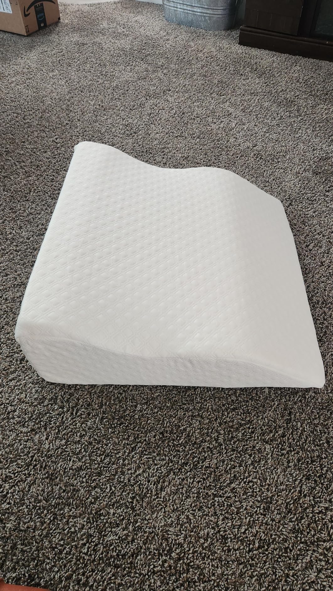 Aeris Wedge Pillow for Sleeping and Nighttime Comfort, Memory Foam Bed Wedge for Post Surgery Recovery, Incline Cushion for Snoring and Stomach Acid, Breathable Viscose Cover with Non Slip Base customer photo 1