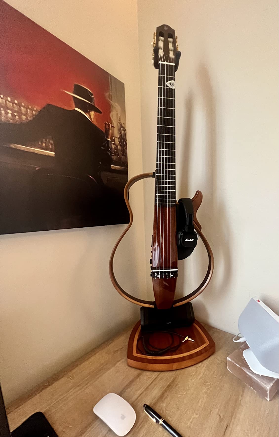 Yamaha SLG200N NW Nylon String Classical Silent Guitar with Hard Gig Bag, Natural customer photo 2