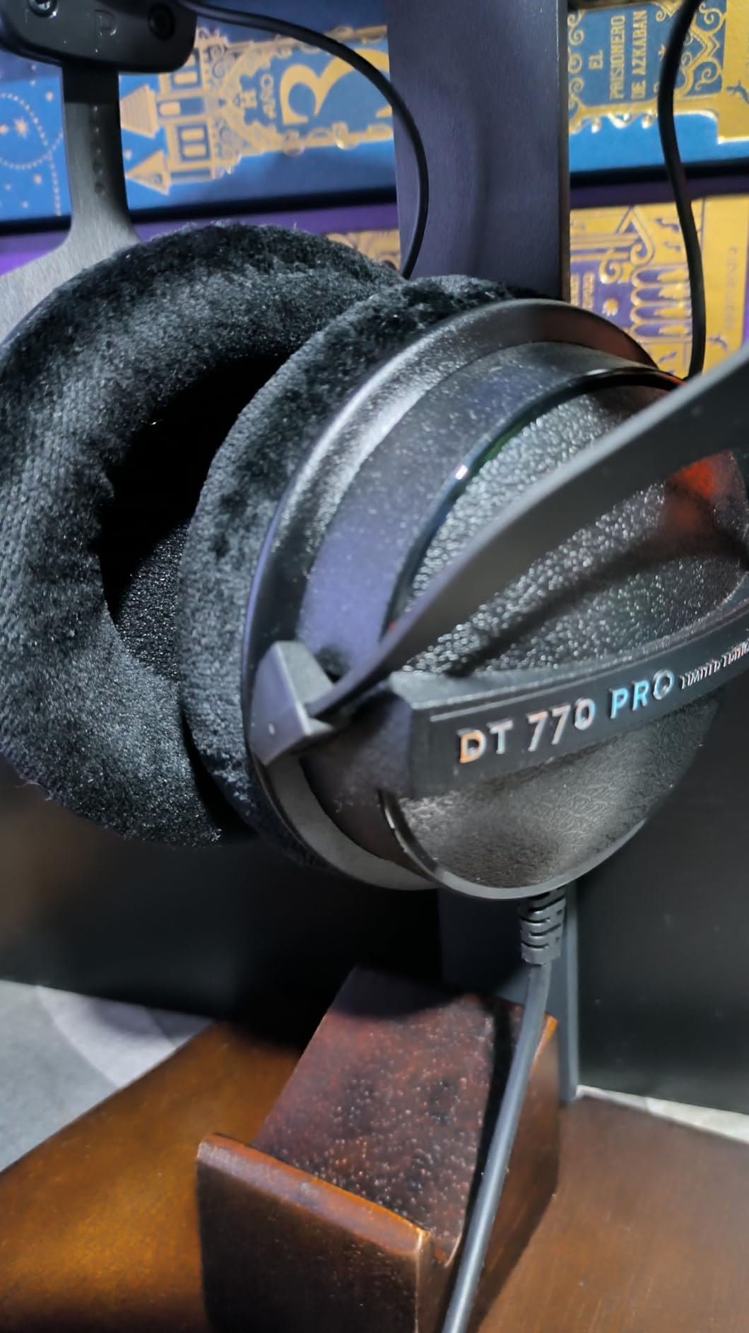 beyerdynamic DT 770 PRO, 80 Ohm, Closed Back Professional Studio Headphones customer photo 1