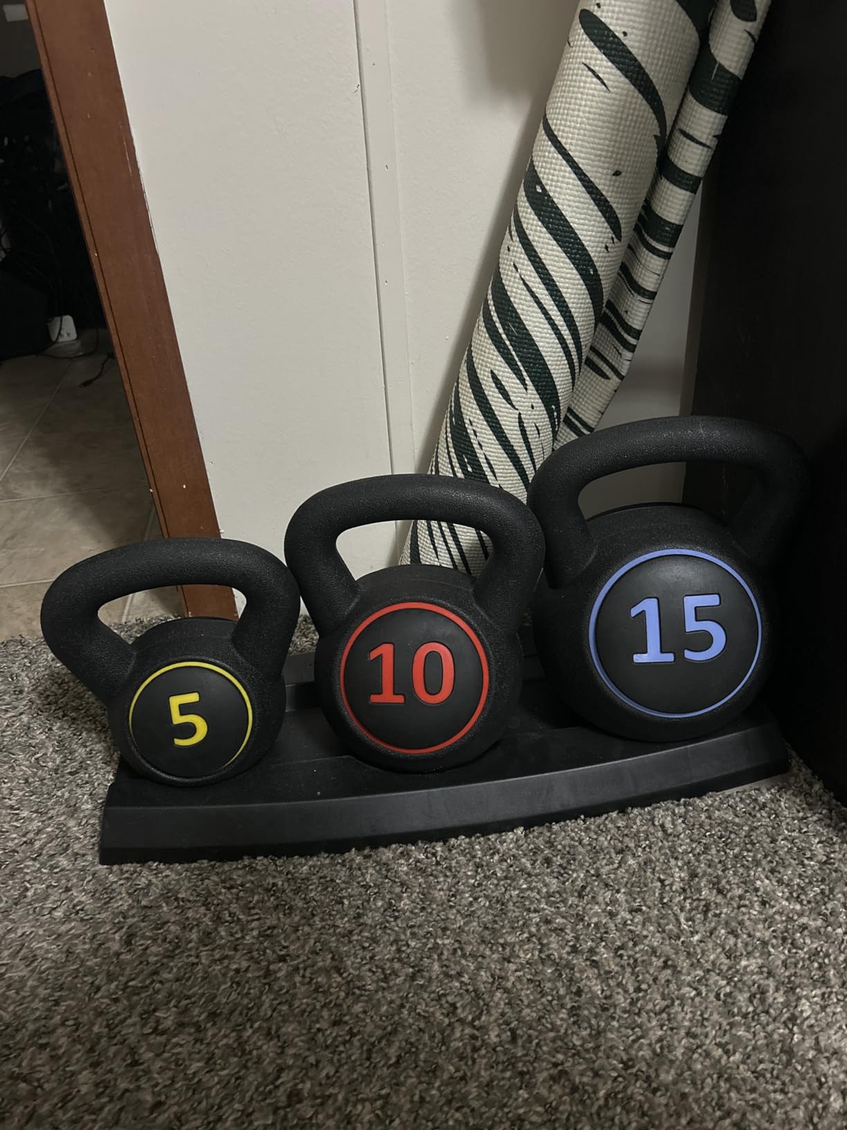 Best Choice Products 3-Piece Kettlebell Set with Storage Rack, 5/10/15 lb customer photo 2