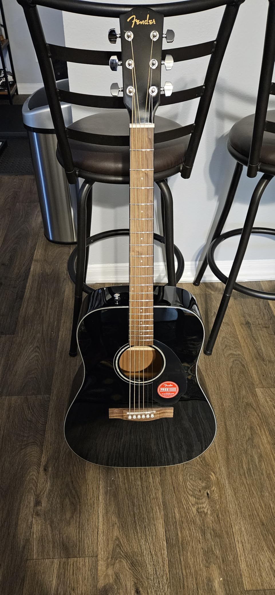 Fender Acoustic Guitar, CD-60S, Dreadnought Classic Design with Rounded Walnut Fingerboard, All-Mahogany Construction customer photo 2