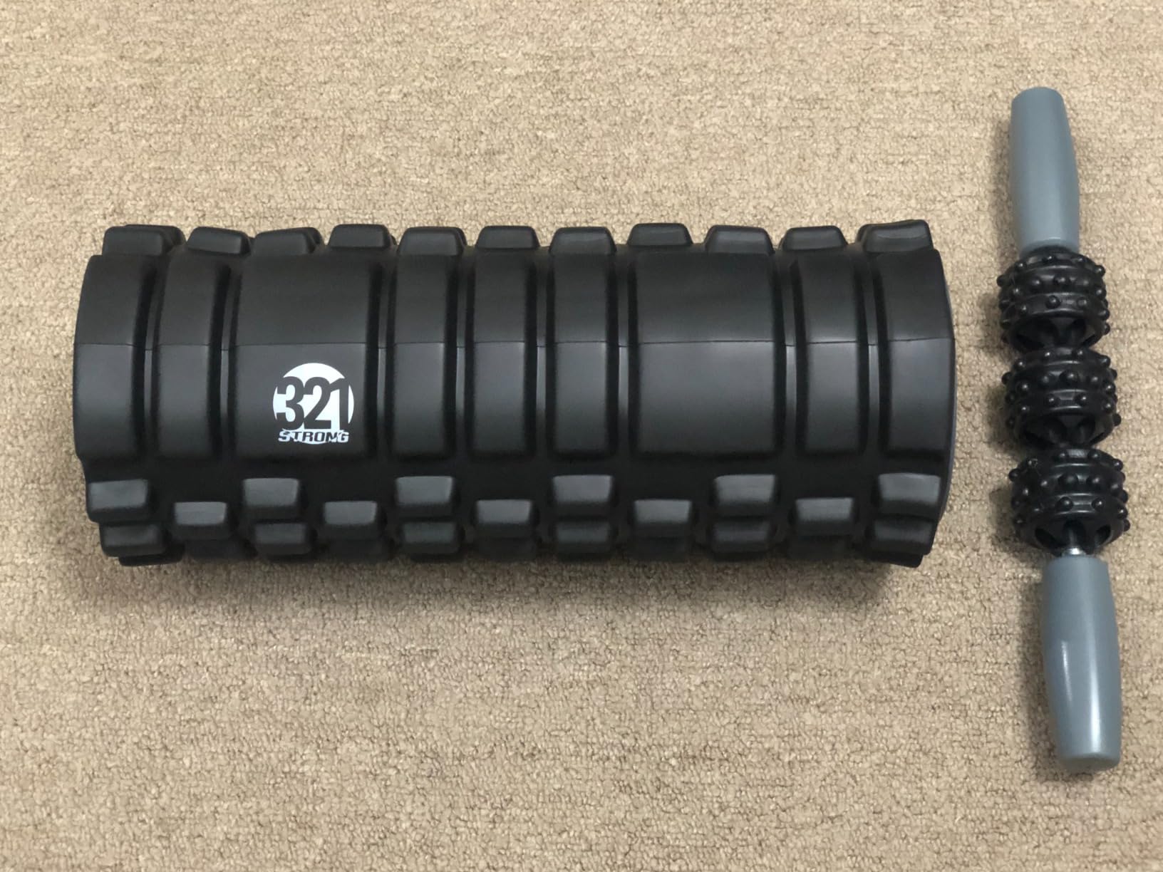 321 STRONG Foam Roller Set with: Hollow Core Roller, Muscle Roller Stick, Stretching Strap, Spikey Ball, Quick Start Guide, Carry Bag, and 4K eBook customer photo 1