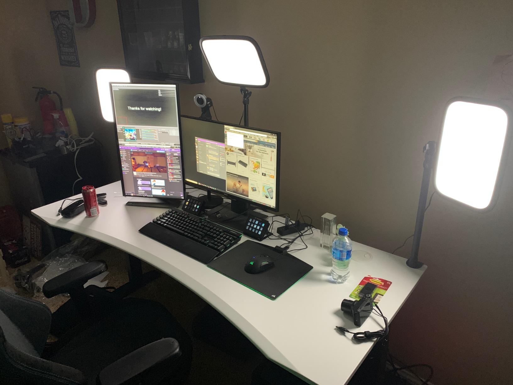 Elgato Key Light - Professional 2800 lumens Studio Light customer photo 2