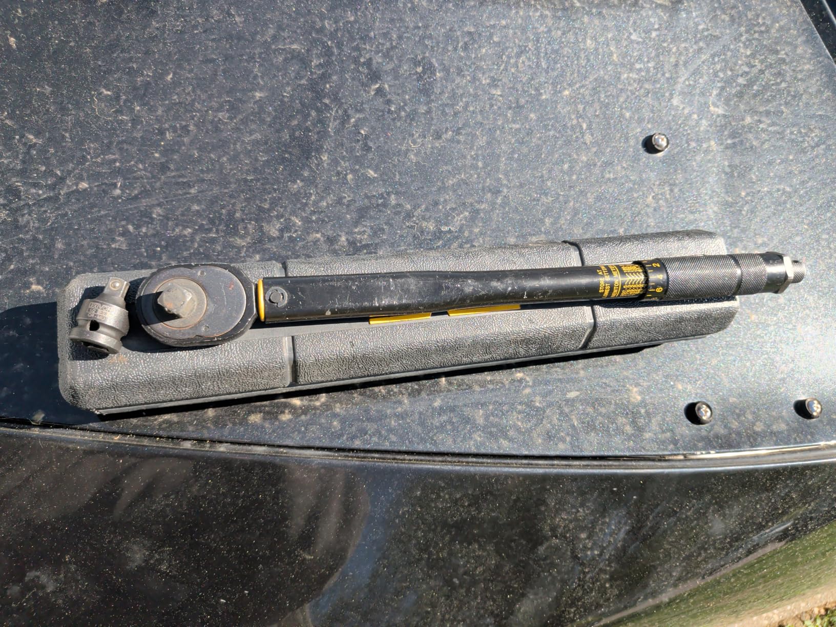 LEXIVON 1/2-Inch Drive Click Torque Wrench 25-250 Ft-Lb/33.9-338.9 Nm (LX-184) customer photo 1