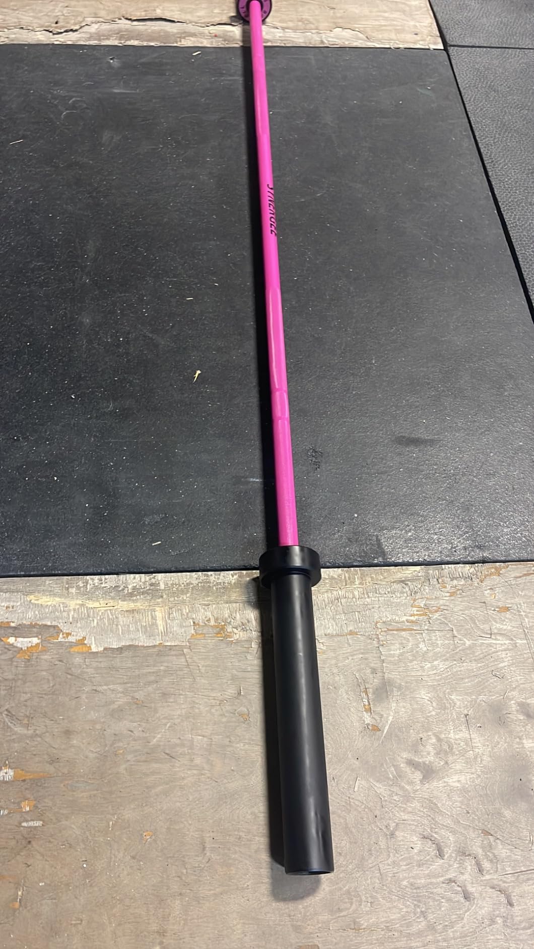 Synergee Games 15kg Colored Ceramic Coated Women's Barbell, Rated 1500lbs - Available in Pink customer photo 1